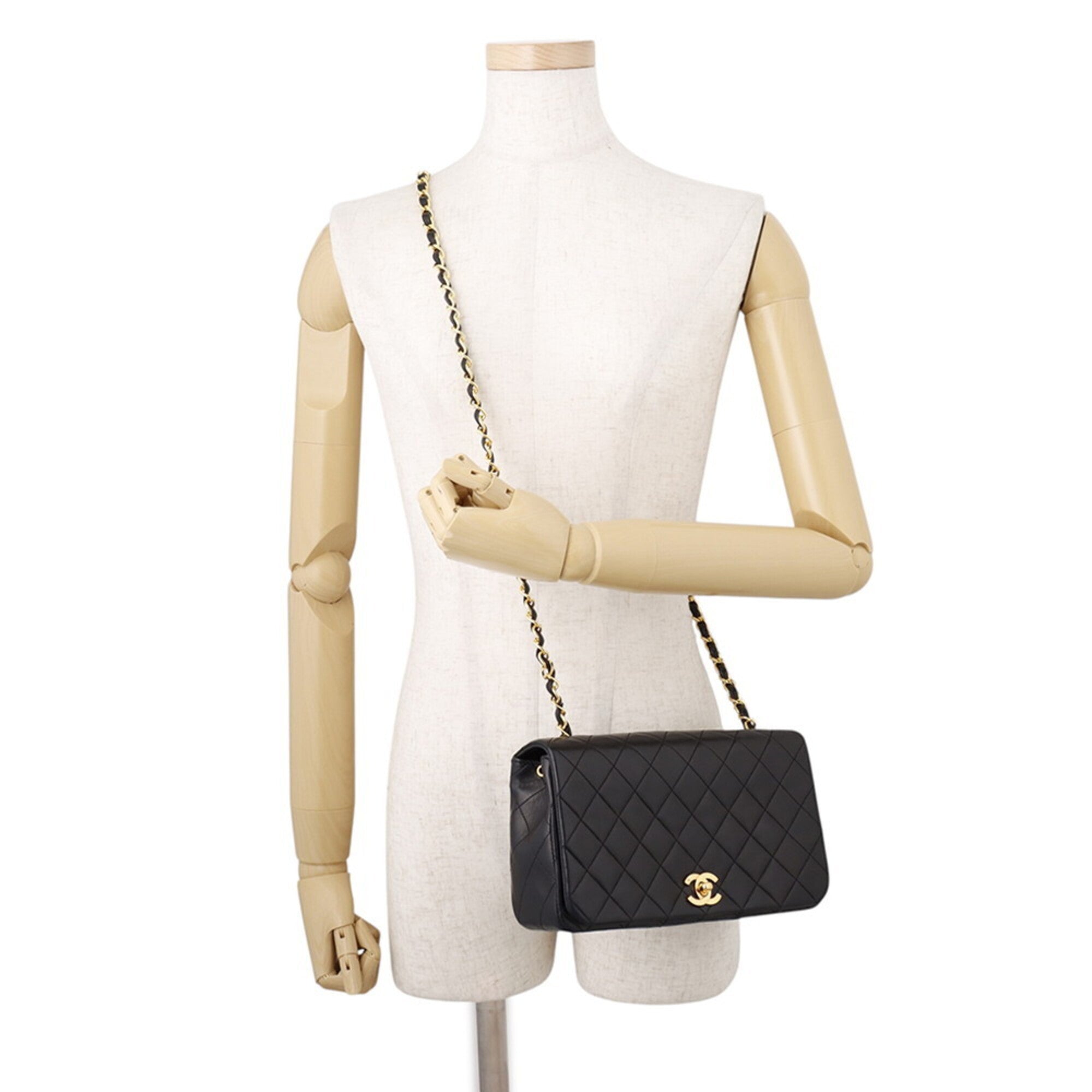 Chanel Black Leather Handbag Shoulder Bag (Pre-Owned)