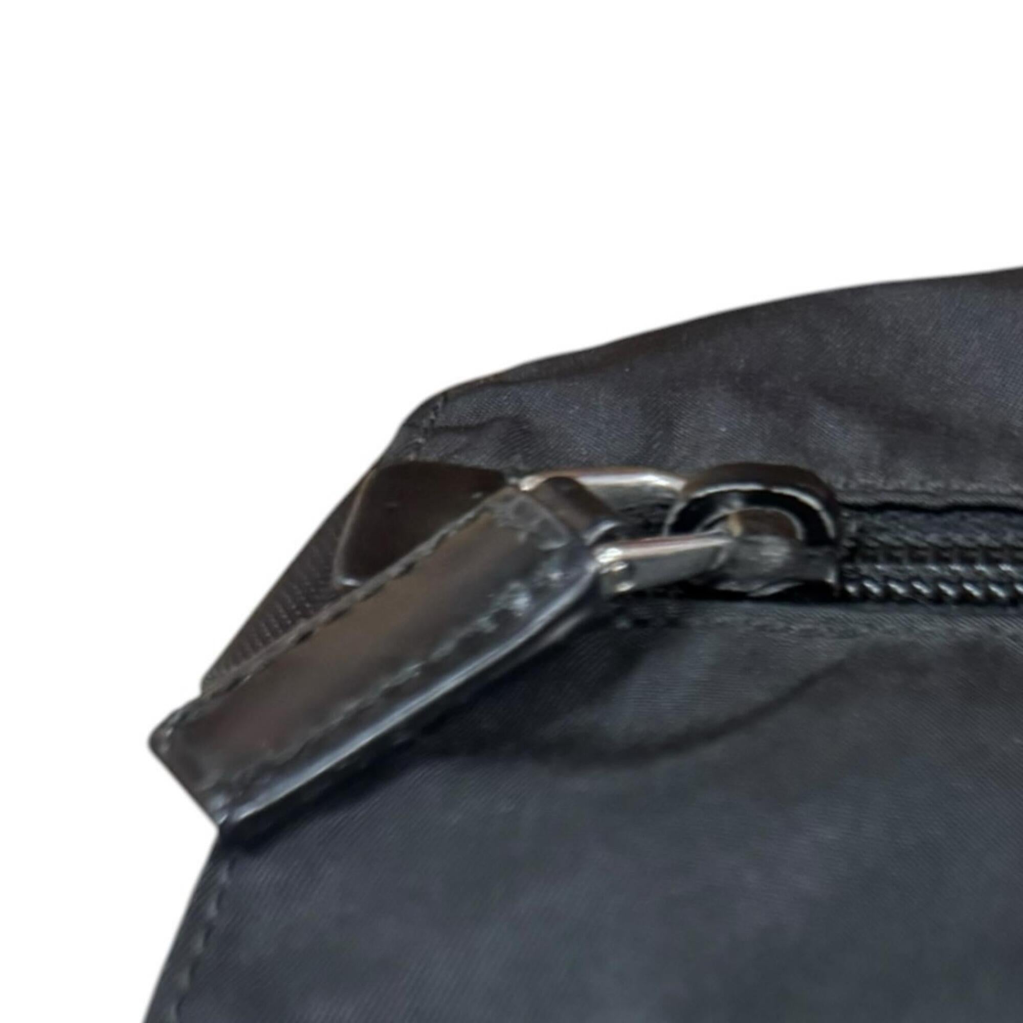 Prada Black Nylon Leather Shoulder Bag (Pre-Owned)