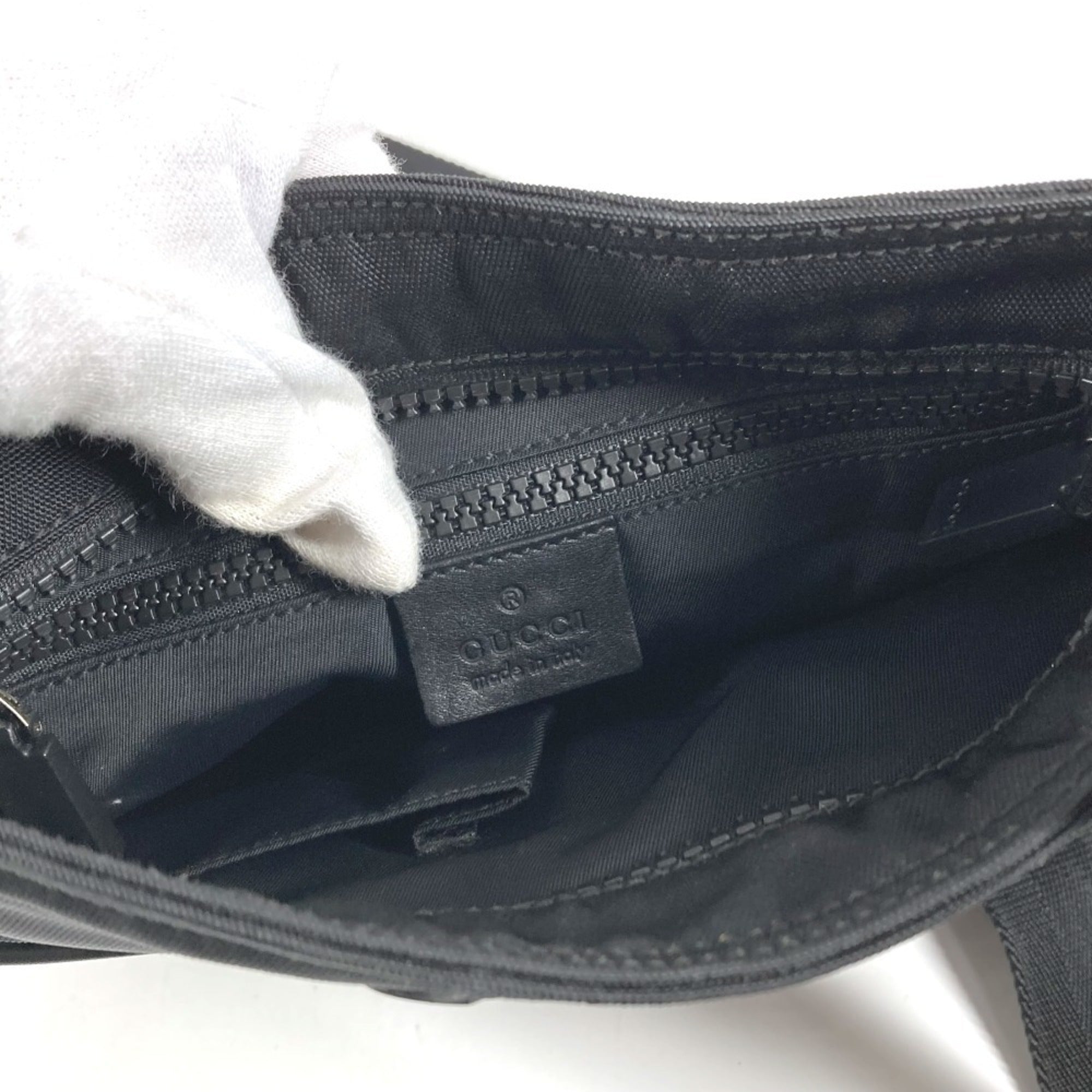 Gucci Black Pochette Shoulder Bag (Pre-Owned)