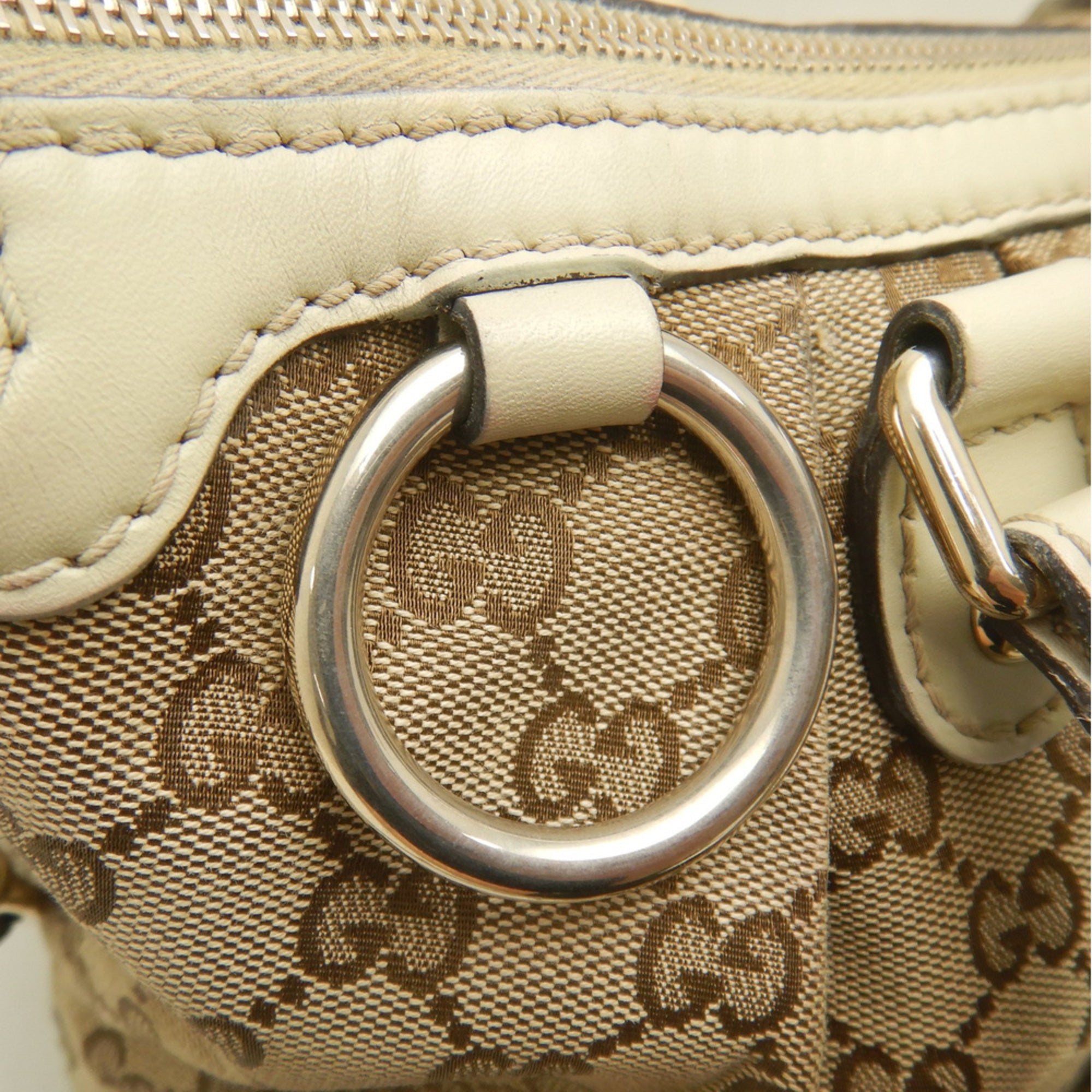 Gucci Beige Gg Canvas Leather Handbag (Pre-Owned)