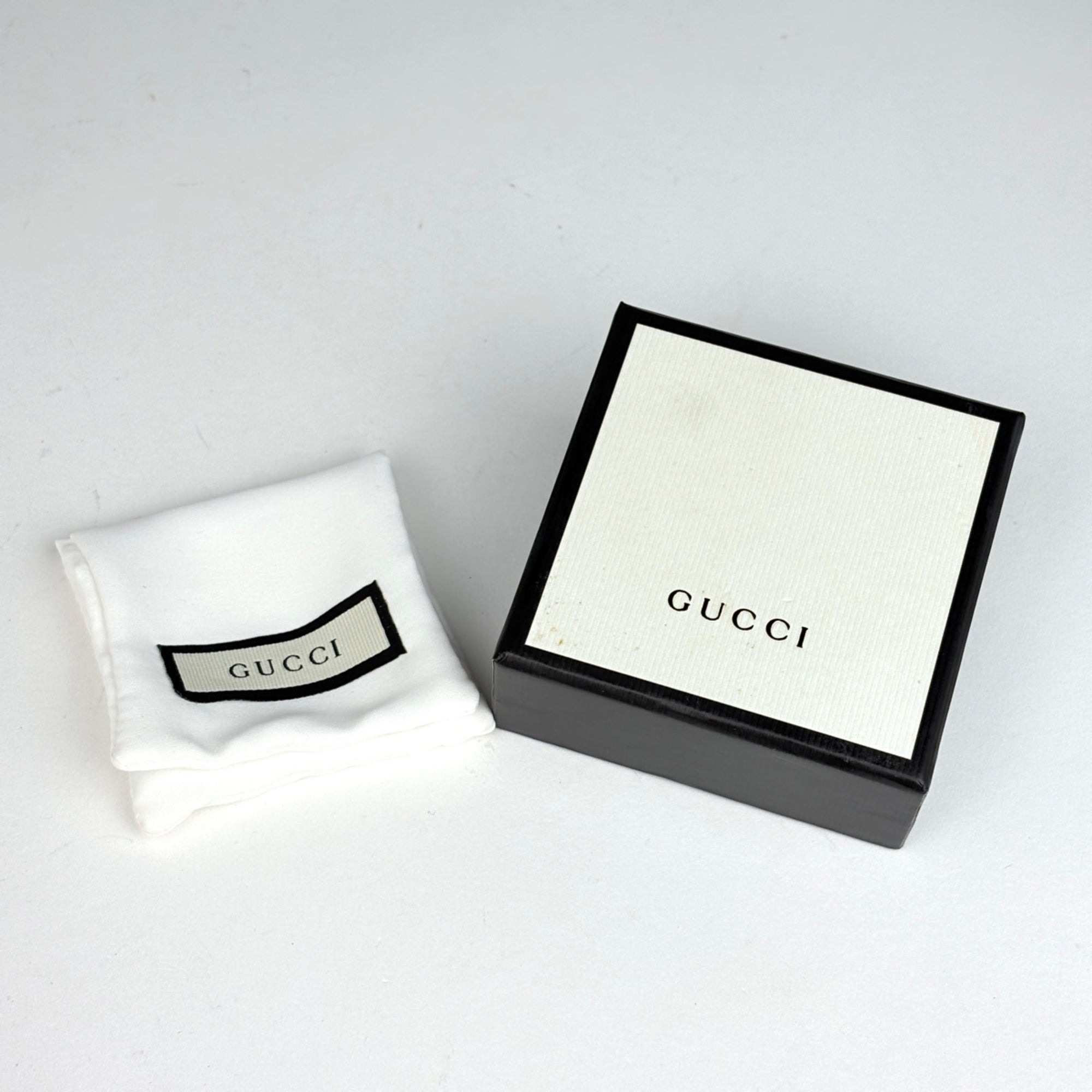 Gucci Silver Blue Silver 925 Band Ring (Pre-Owned)