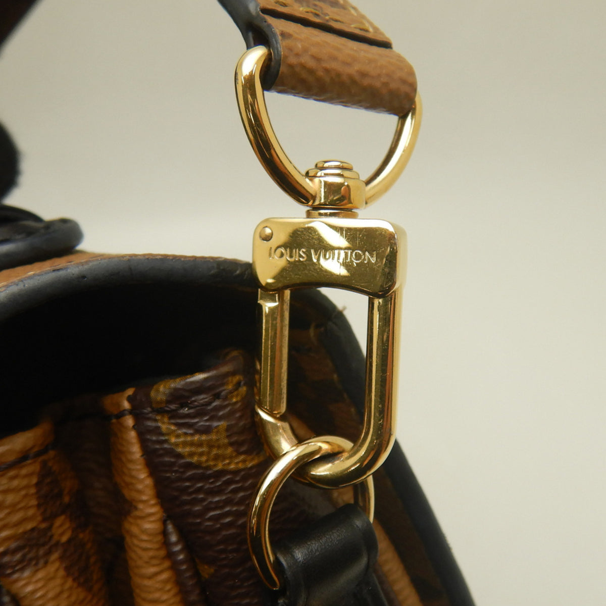 Louis Vuitton Brown Monogram Reverse Monogram Reverse Handbag (Pre-Owned)