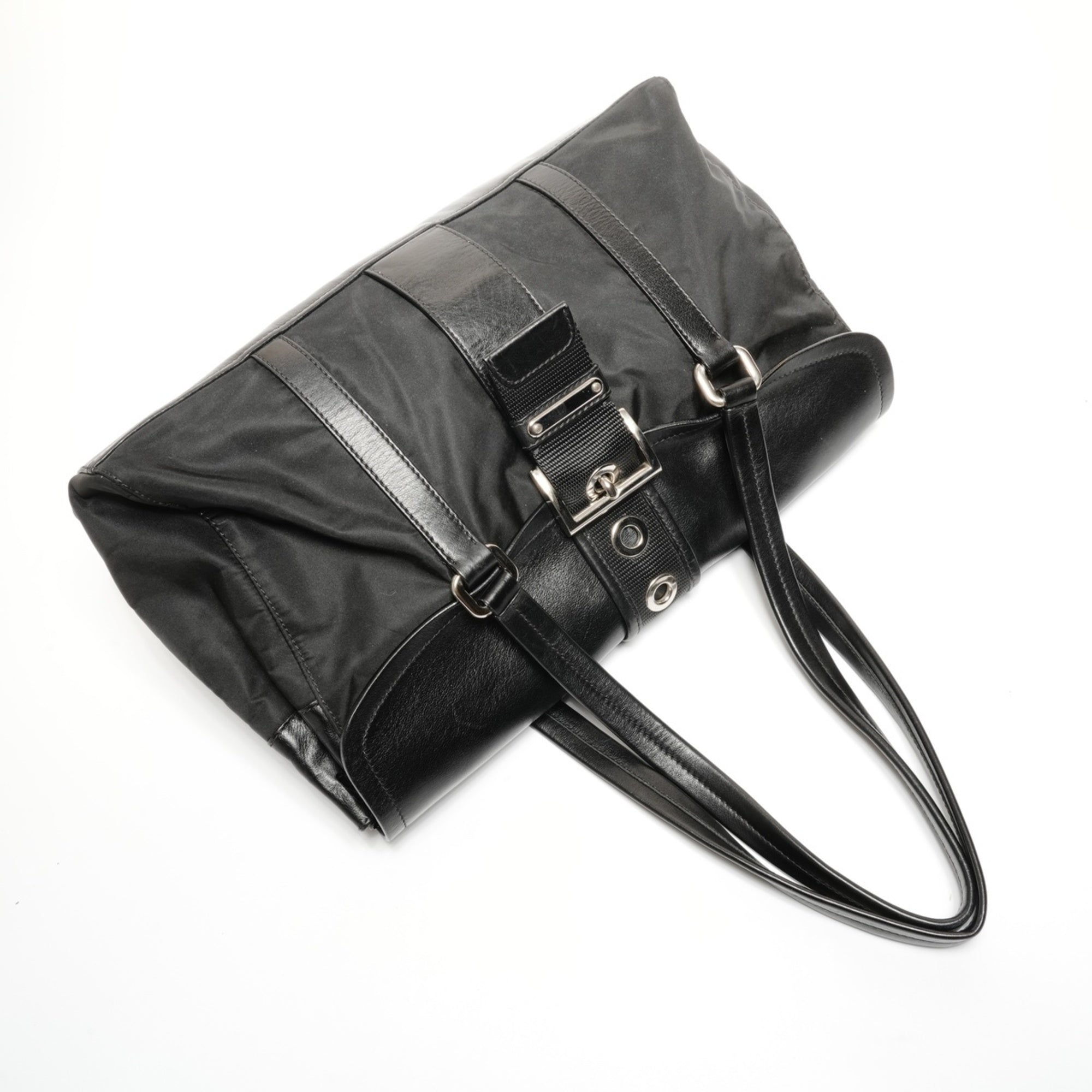 Prada Black Nylon Shoulder Bag (Pre-Owned)