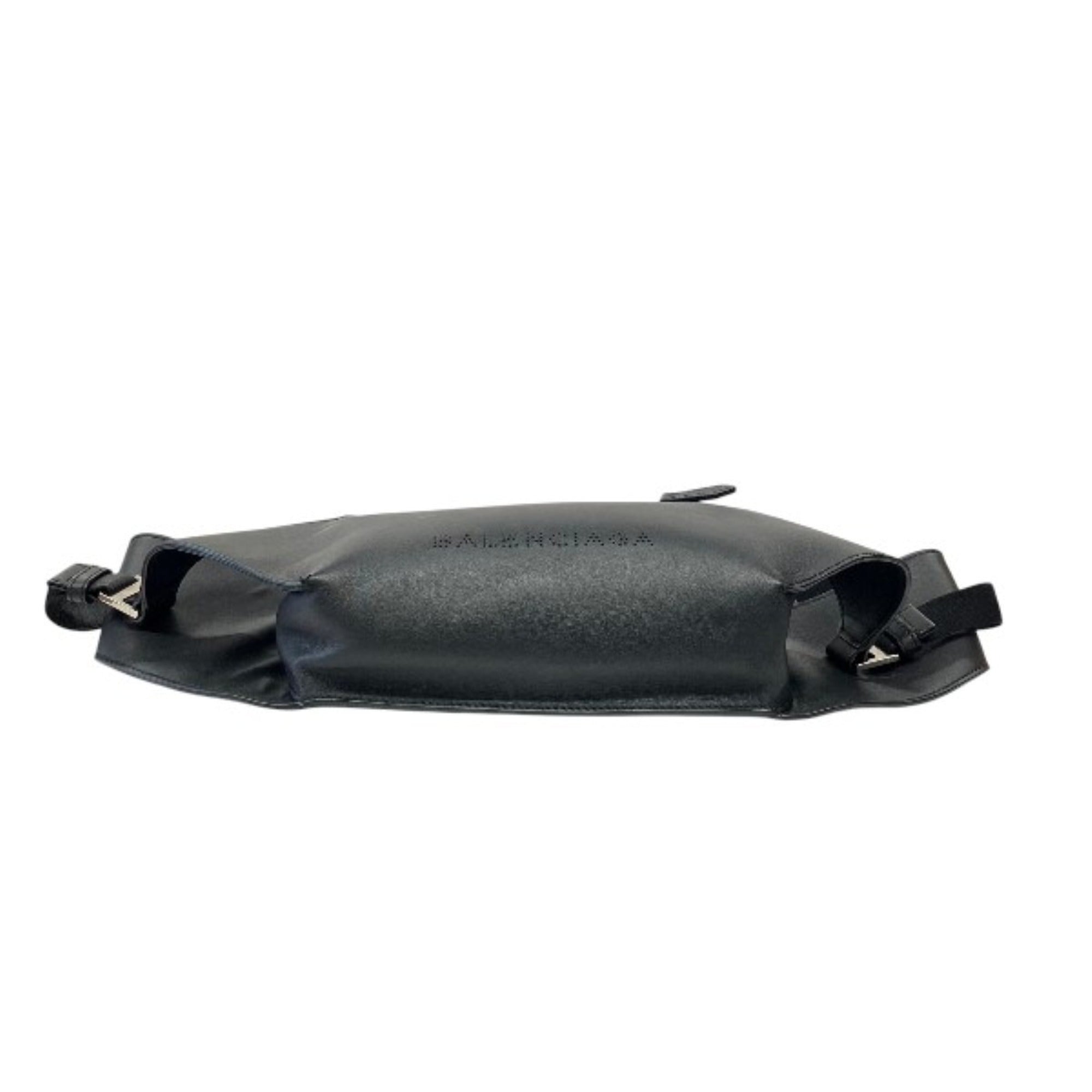 Balenciaga Black Leather Shoulder Bag (Pre-Owned)