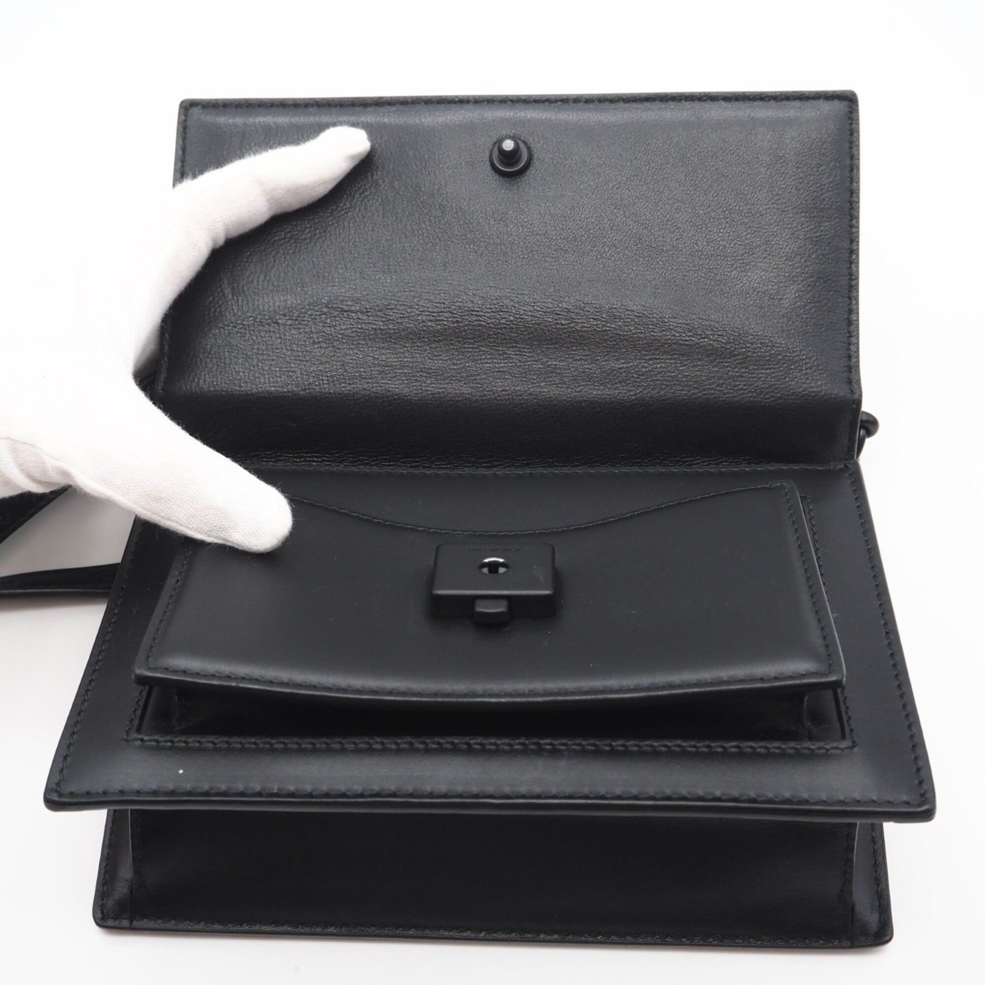 Balenciaga Black Leather Handbag (Pre-Owned)