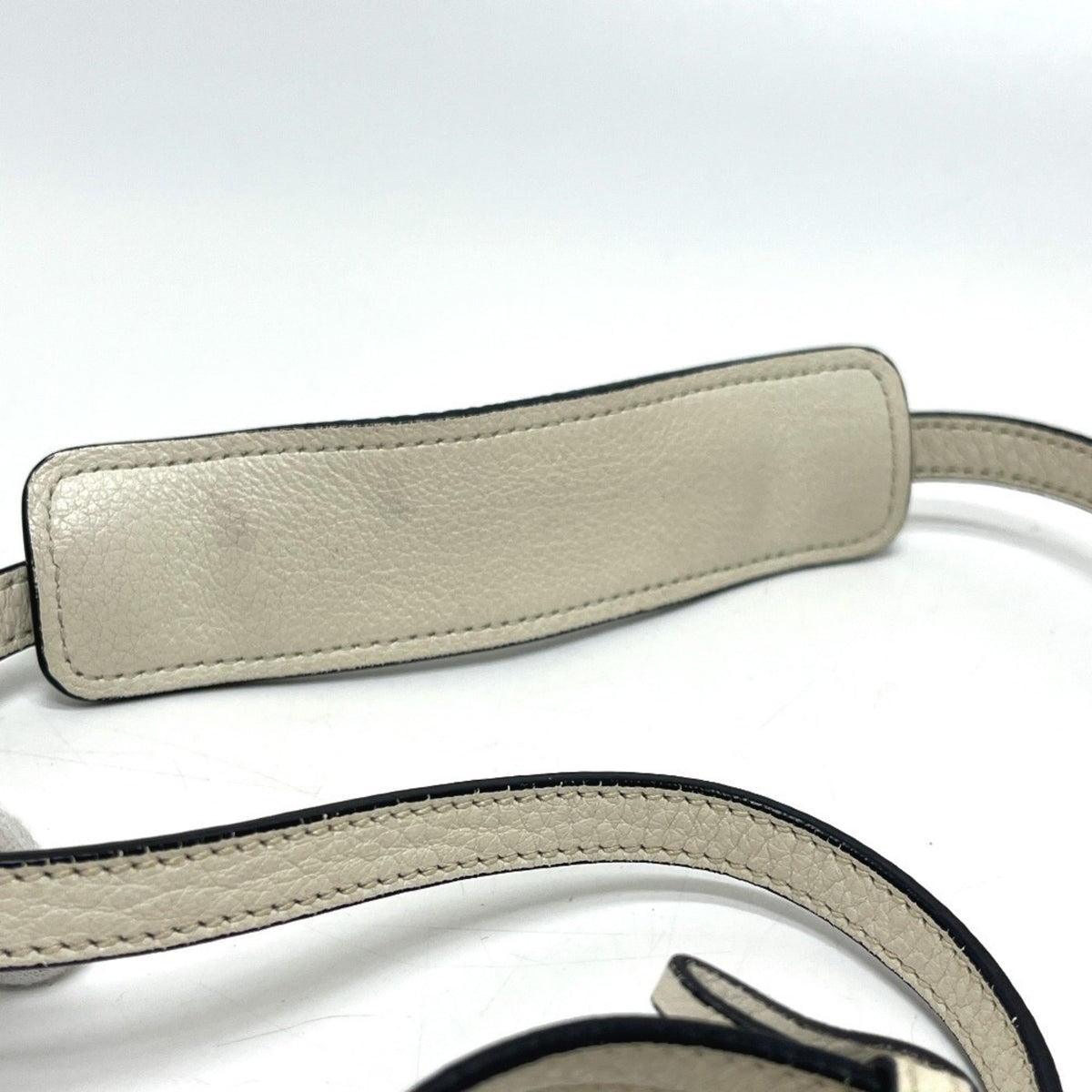 Prada White Leather Handbag Shoulder Bag (Pre-Owned)