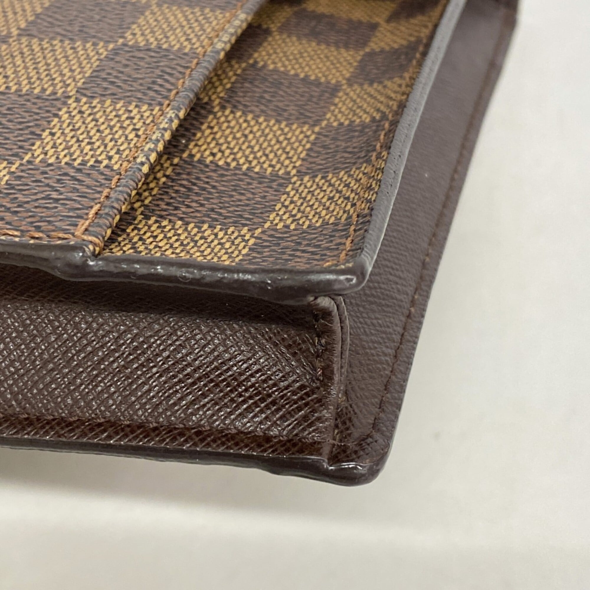 Louis Vuitton Ebene Shoulder Bag (Pre-Owned)