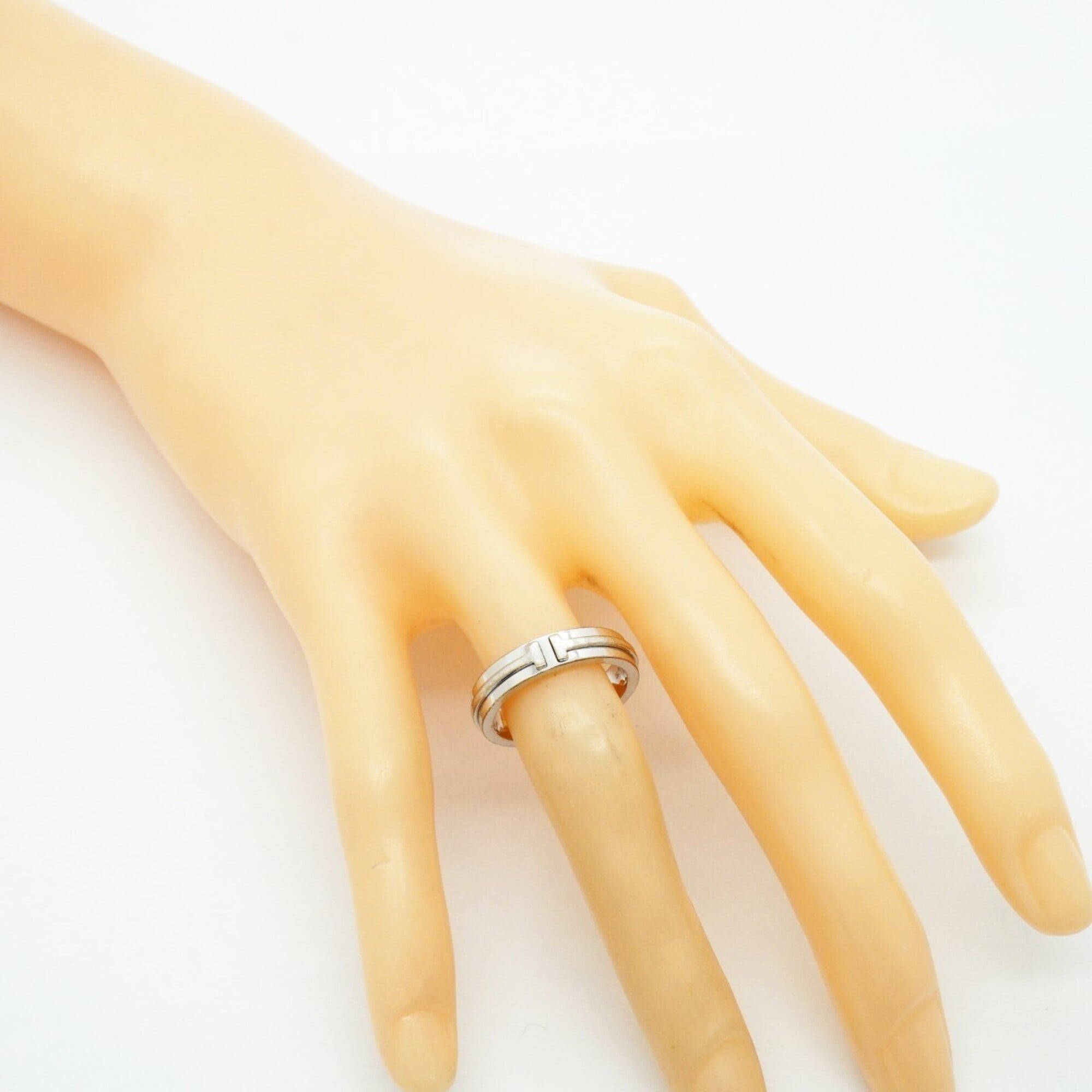 Tiffany White Gold (18K) Band Ring (Pre-Owned)