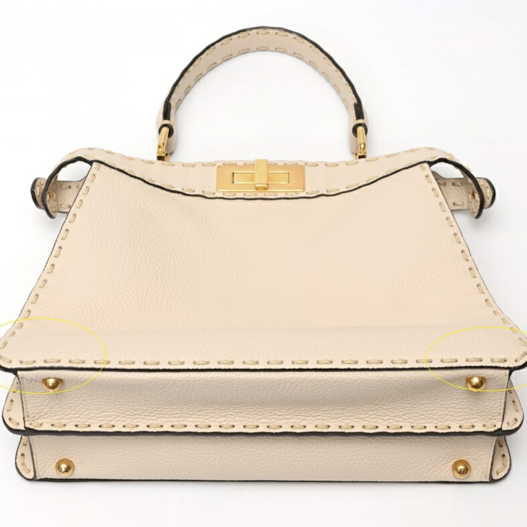 Fendi Ivory Leather Handbag Shoulder Bag (Pre-Owned)