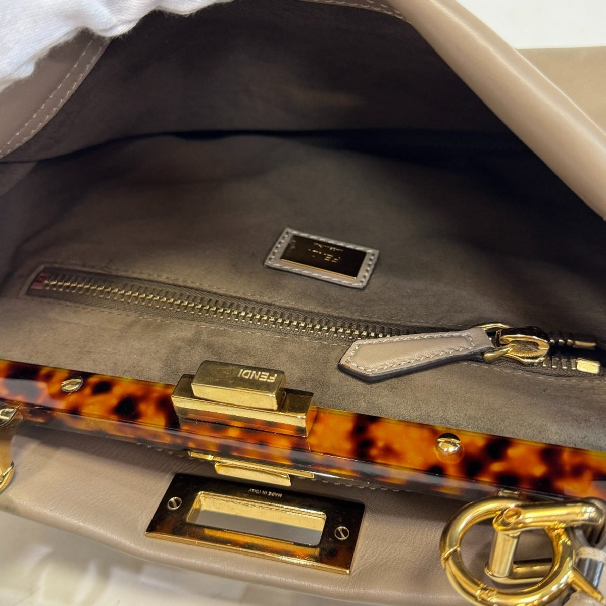 Fendi Gray Leather Handbag Shoulder Bag (Pre-Owned)