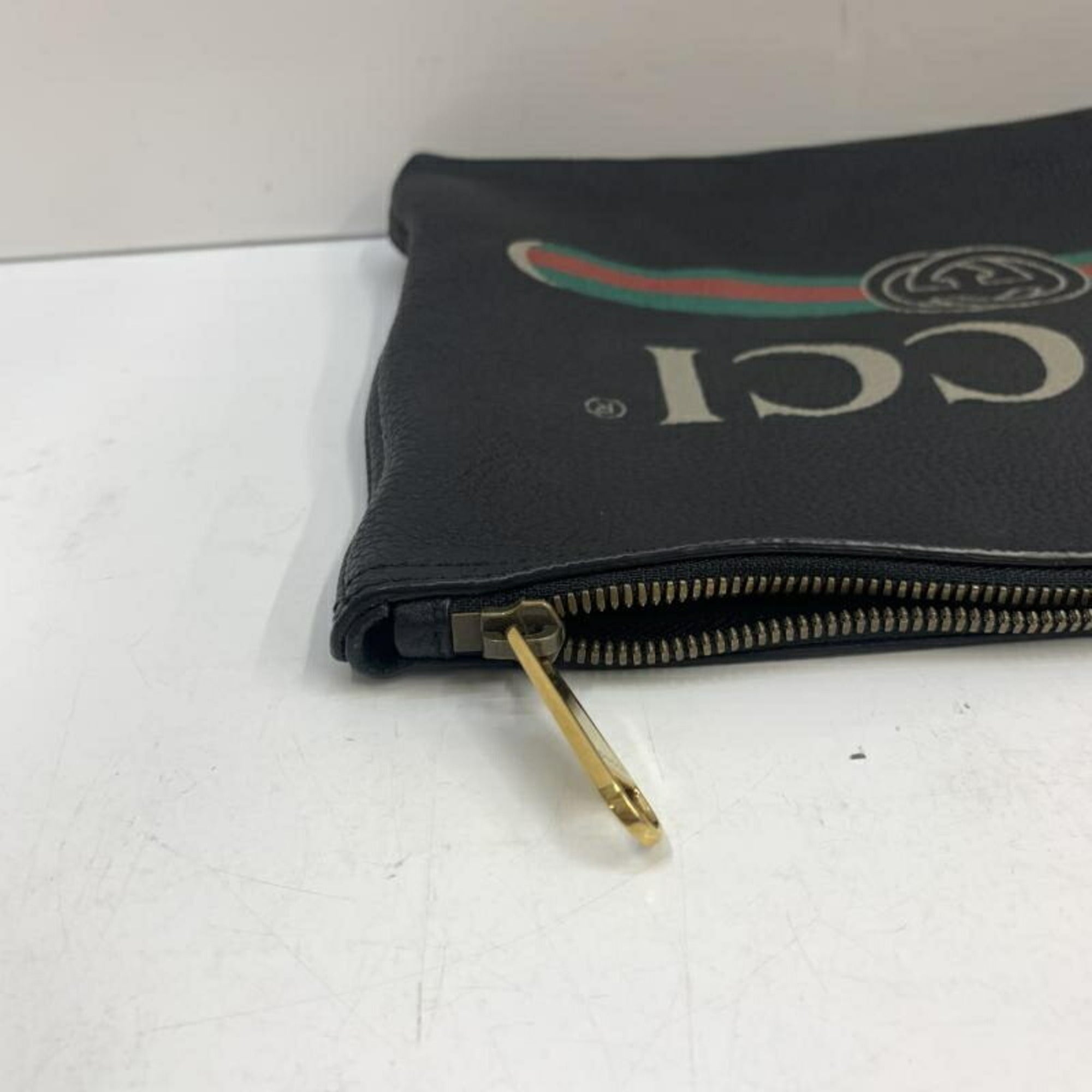 Gucci Black Clutch Bag (Pre-Owned)