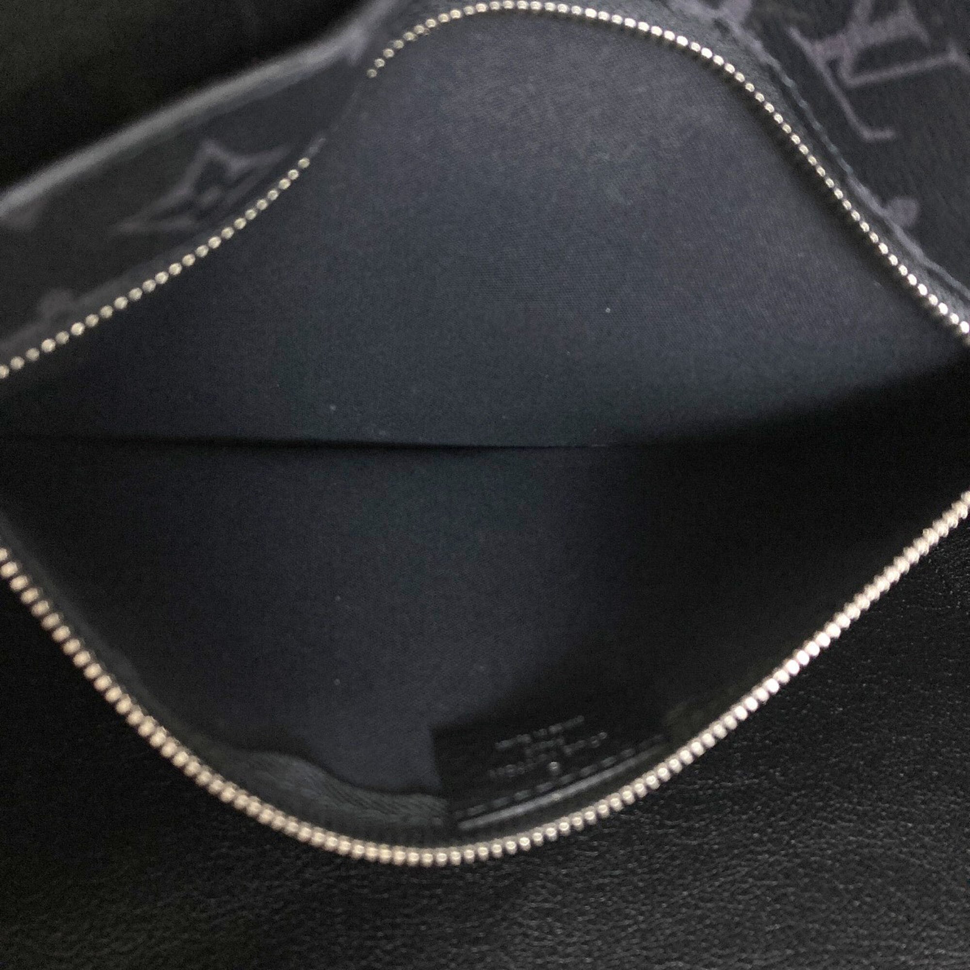 Louis Vuitton Taurillon Black Leather Tote Bag (Pre-Owned)