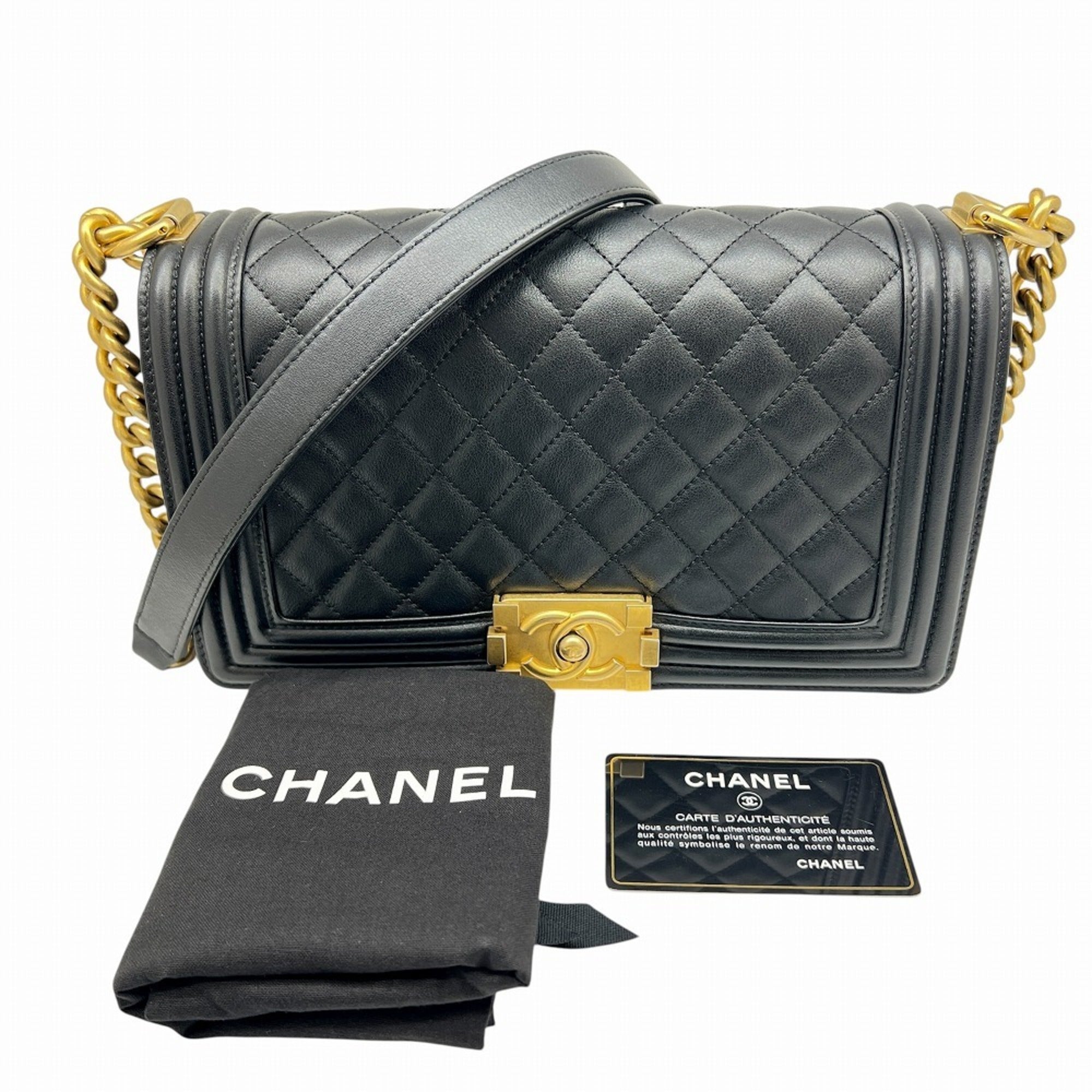 Chanel Matelasse Black Leather Shoulder Bag (Pre-Owned)