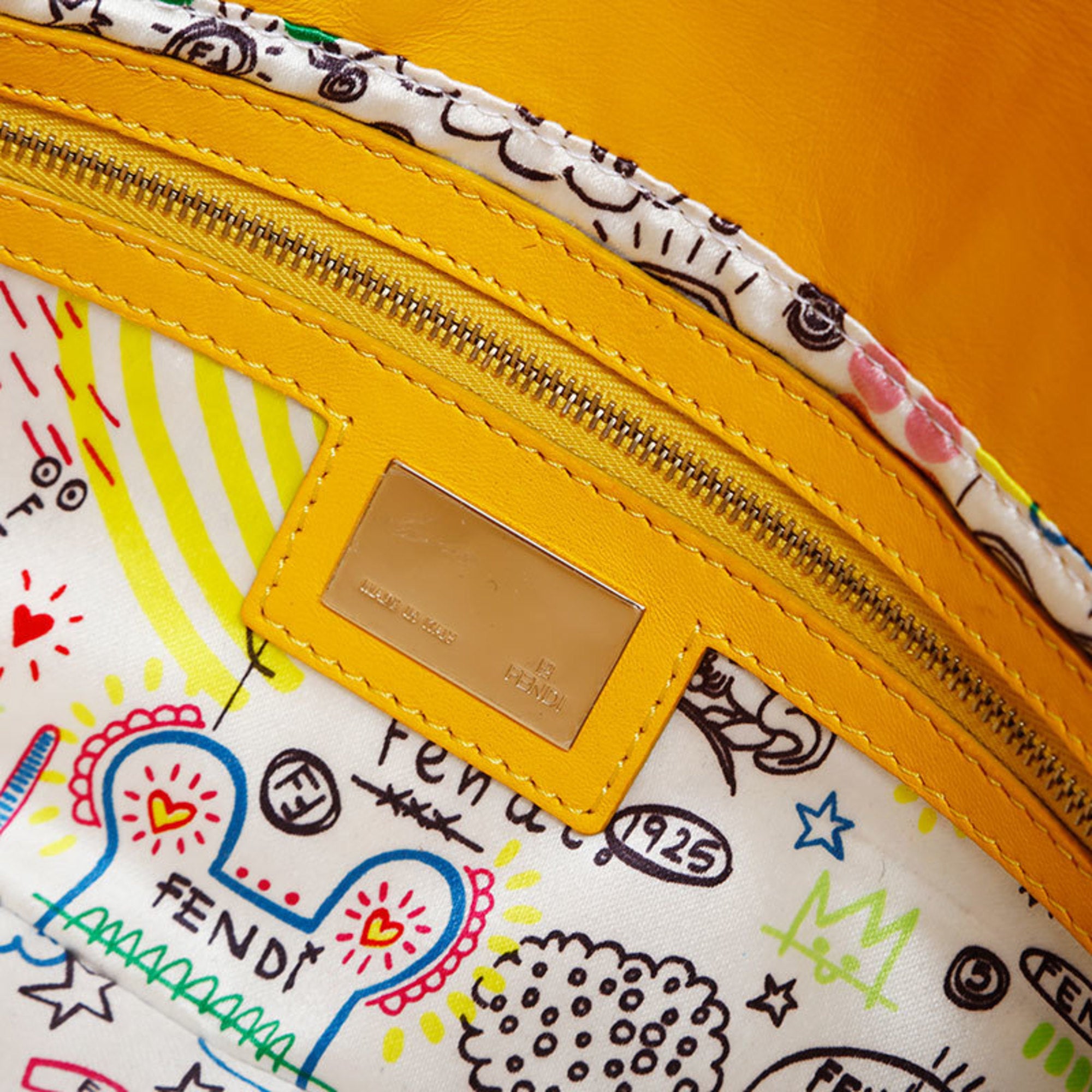 Fendi Yellow Leather Shoulder Bag (Pre-Owned)