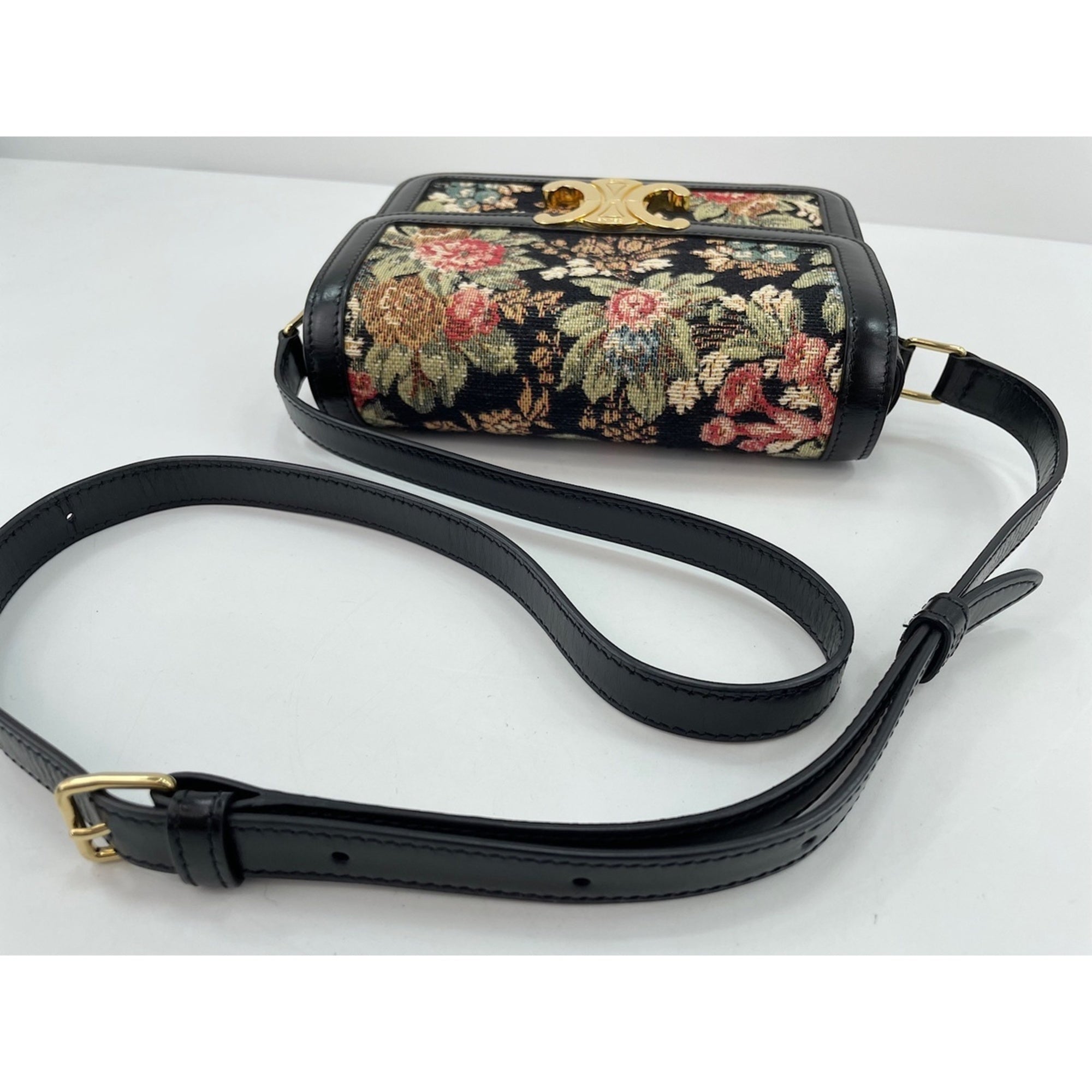 Celine Black Shoulder Bag (Pre-Owned)