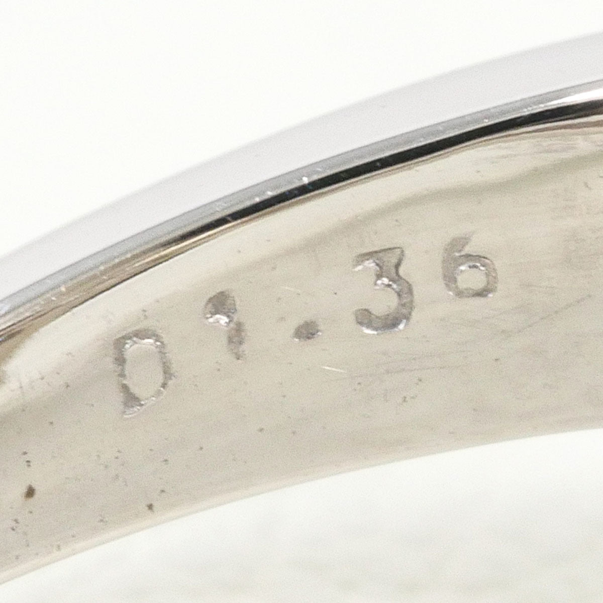 Unbranded White Gold White Gold (18K) Band Ring (Pre-Owned)