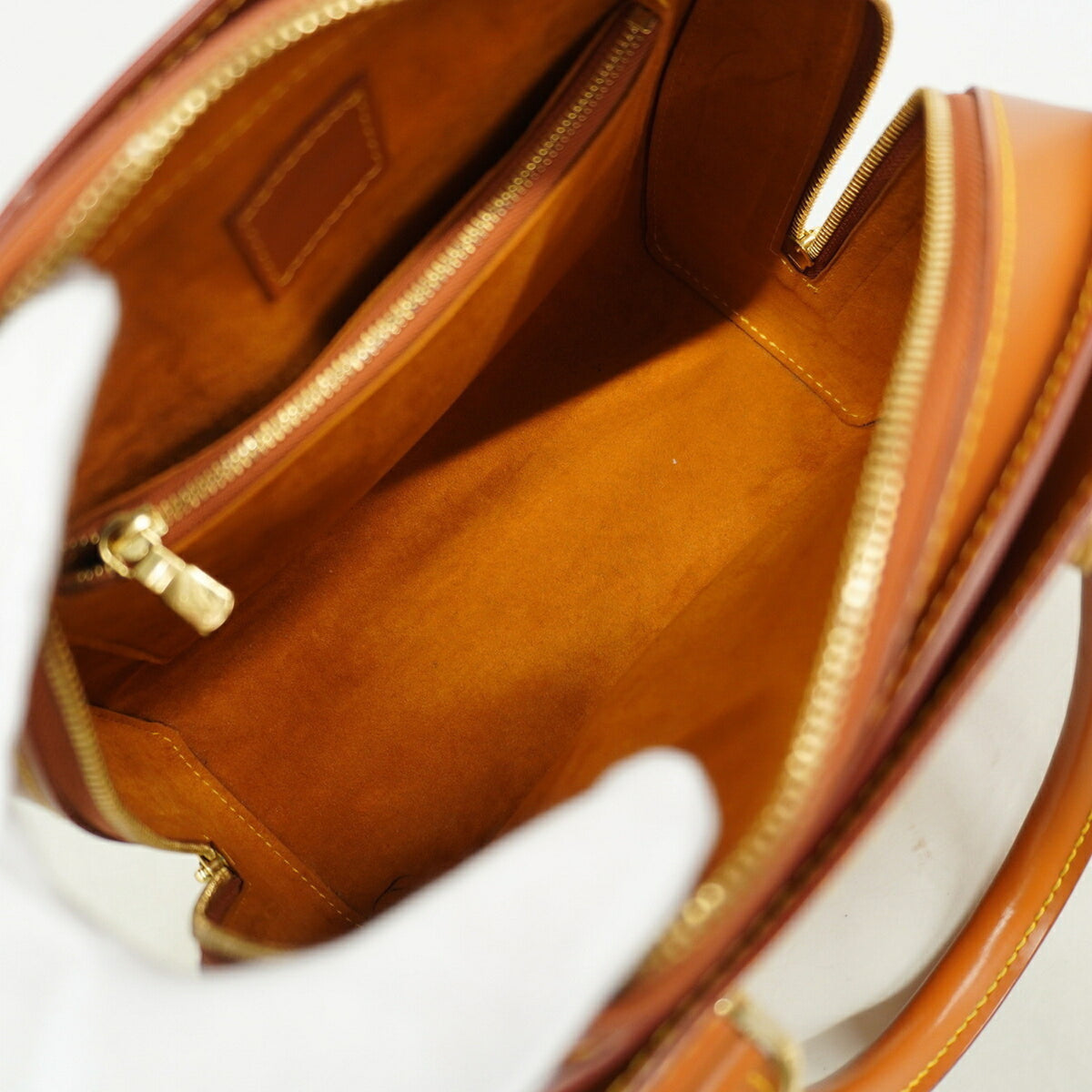 Louis Vuitton Gold Cipango Handbag (Pre-Owned)