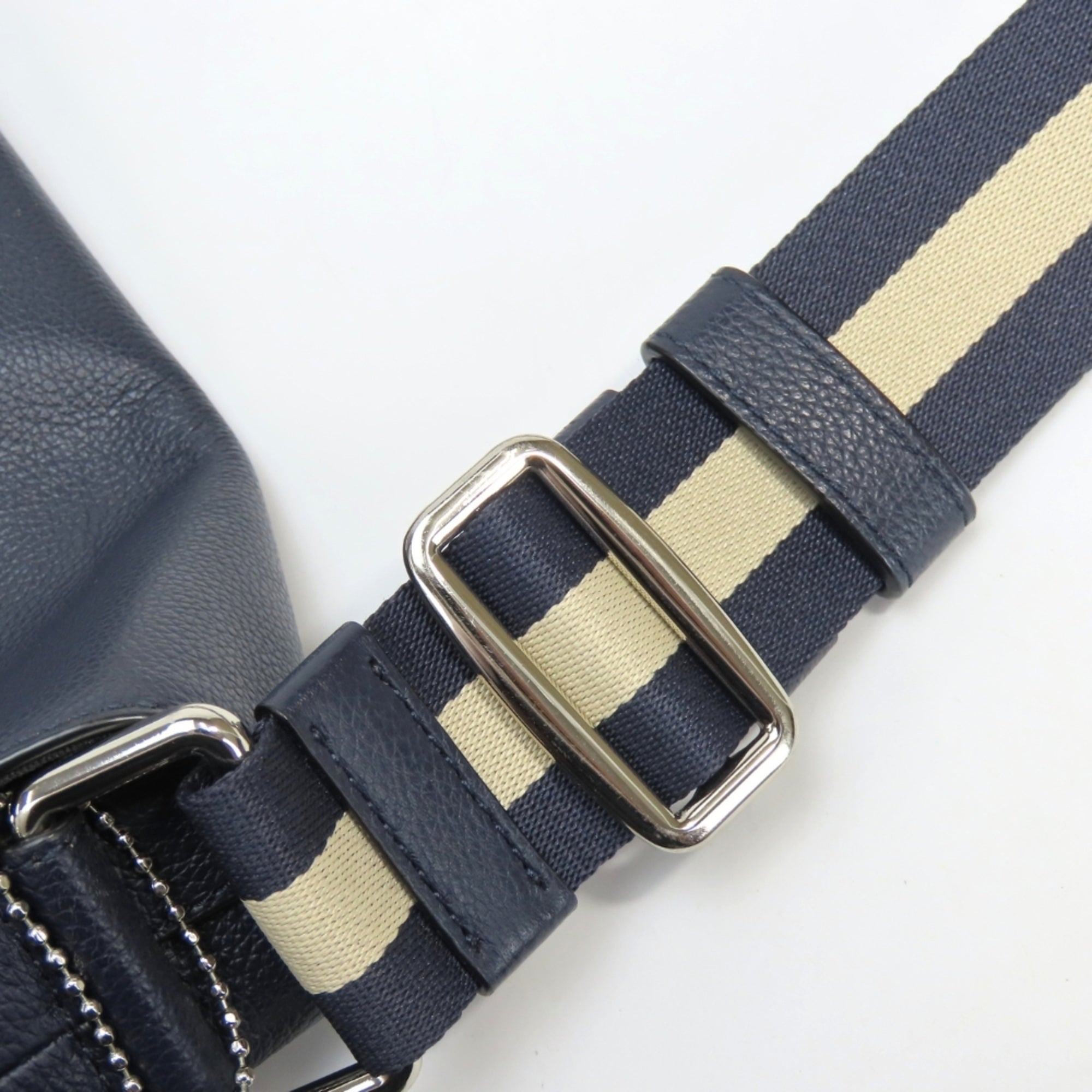 Coach Navy Leather Shoulder Bag (Pre-Owned)