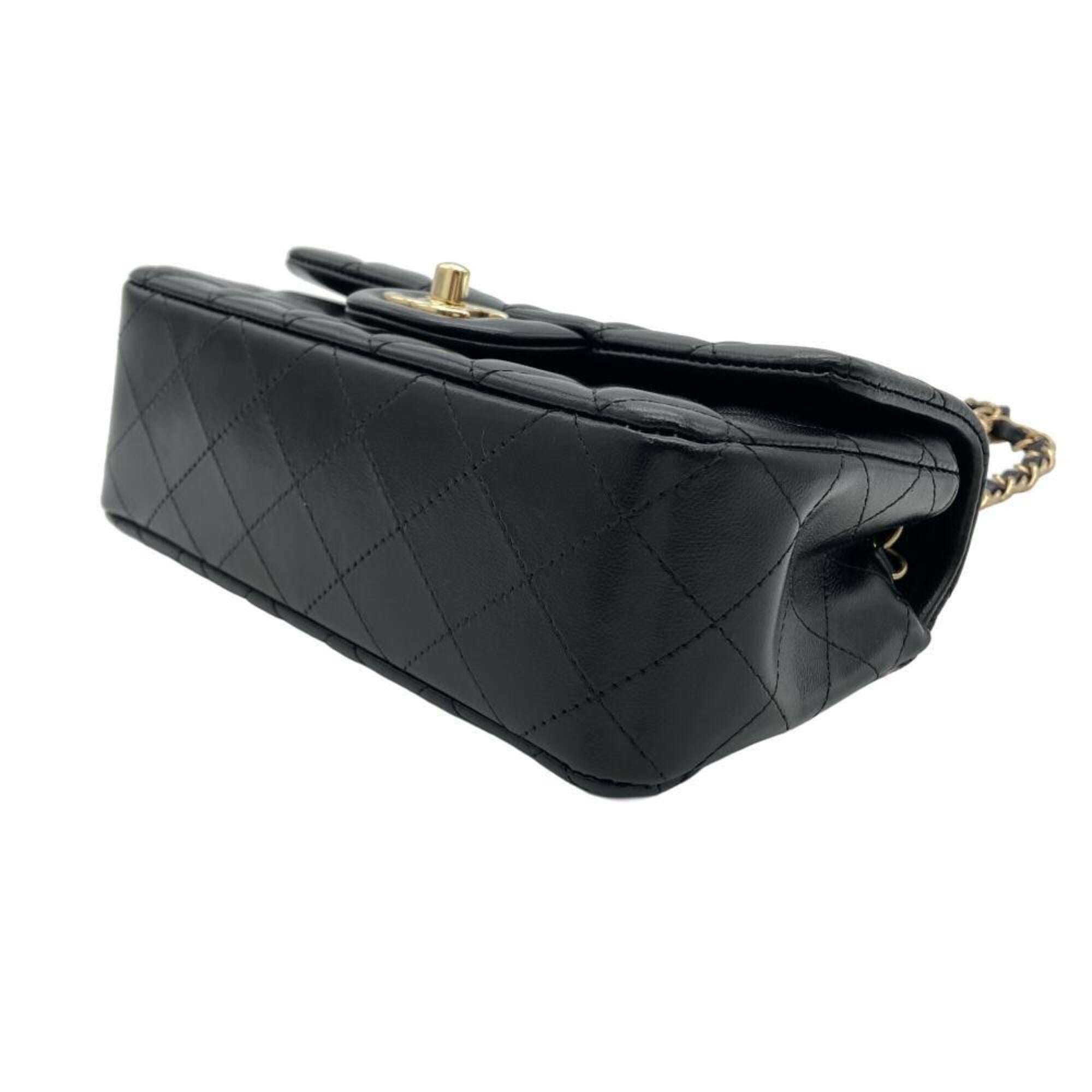 Chanel Black Leather Shoulder Bag (Pre-Owned)