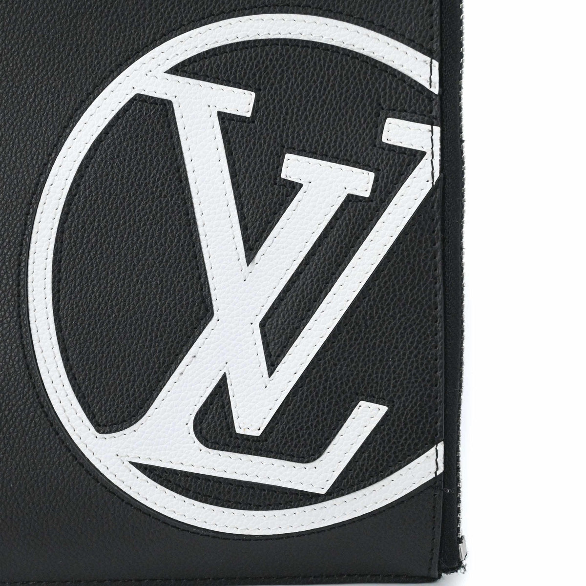 Louis Vuitton Black Leather Clutch Bag Pochette (Pre-Owned)