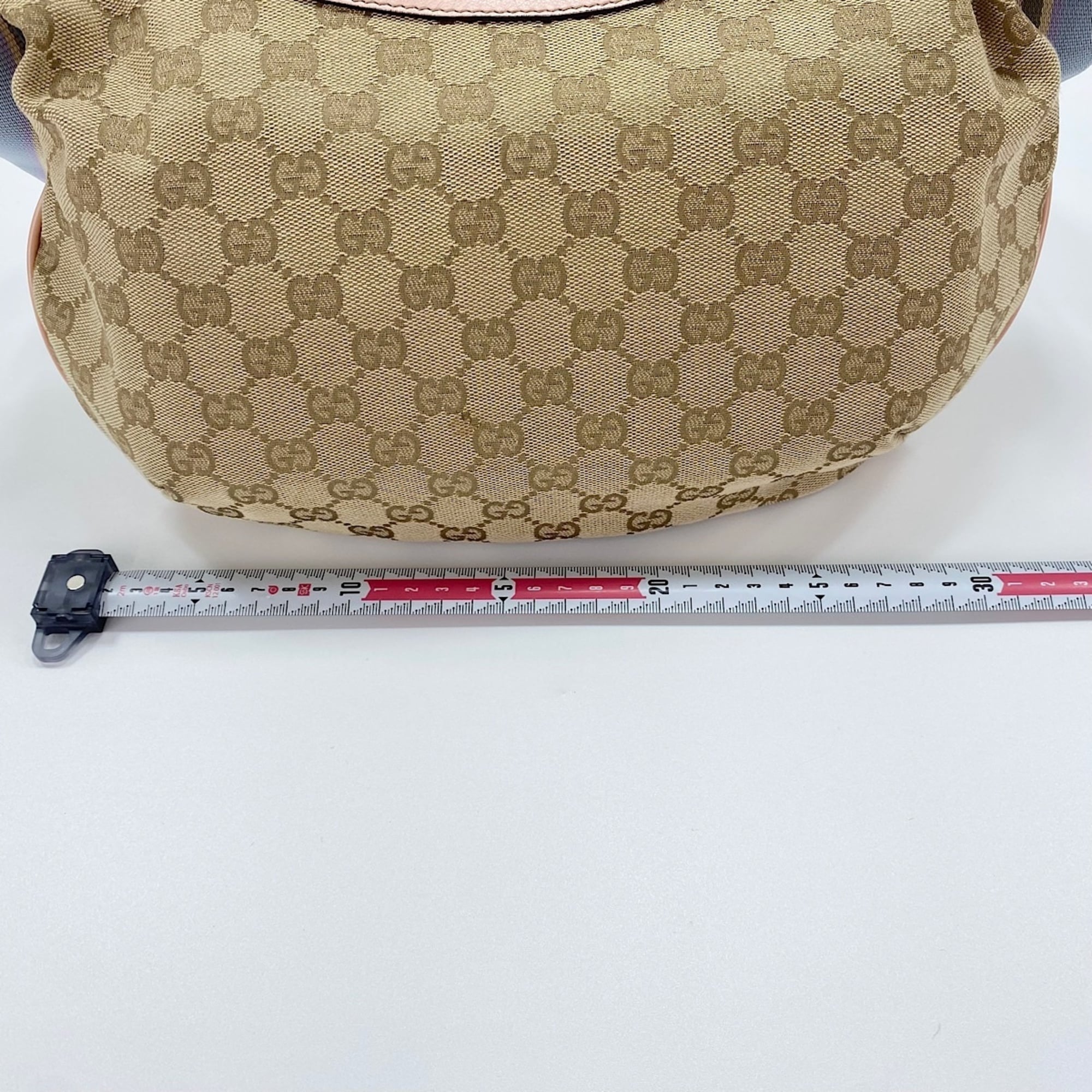 Gucci Beige Shoulder Bag (Pre-Owned)