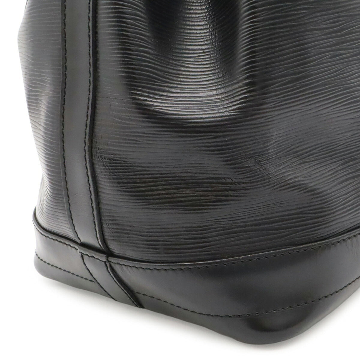 Louis Vuitton Black Galle Noir Epi Leather Shoulder Bag (Pre-Owned)