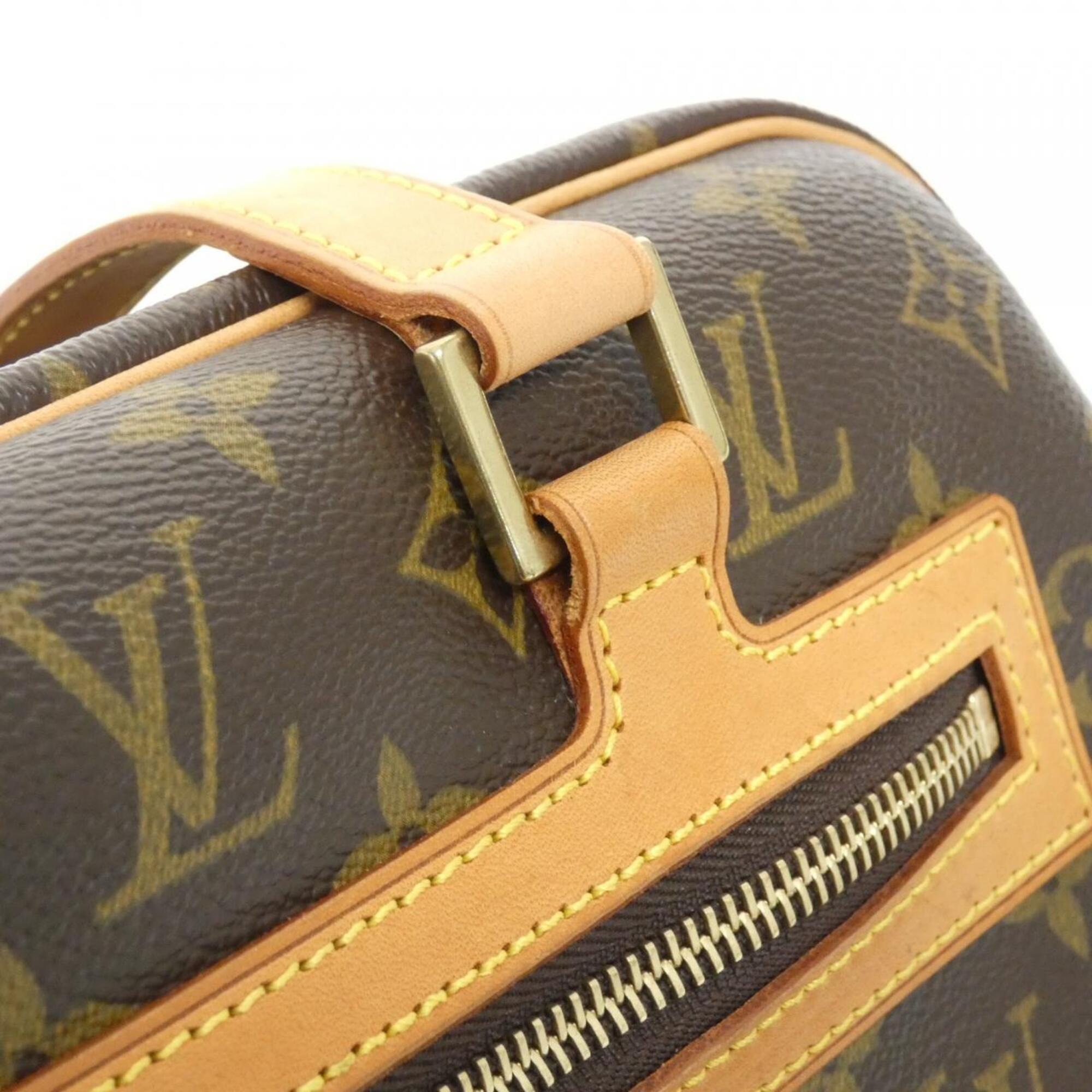Louis Vuitton Marron Coated Canvas Shoulder Bag (Pre-Owned)