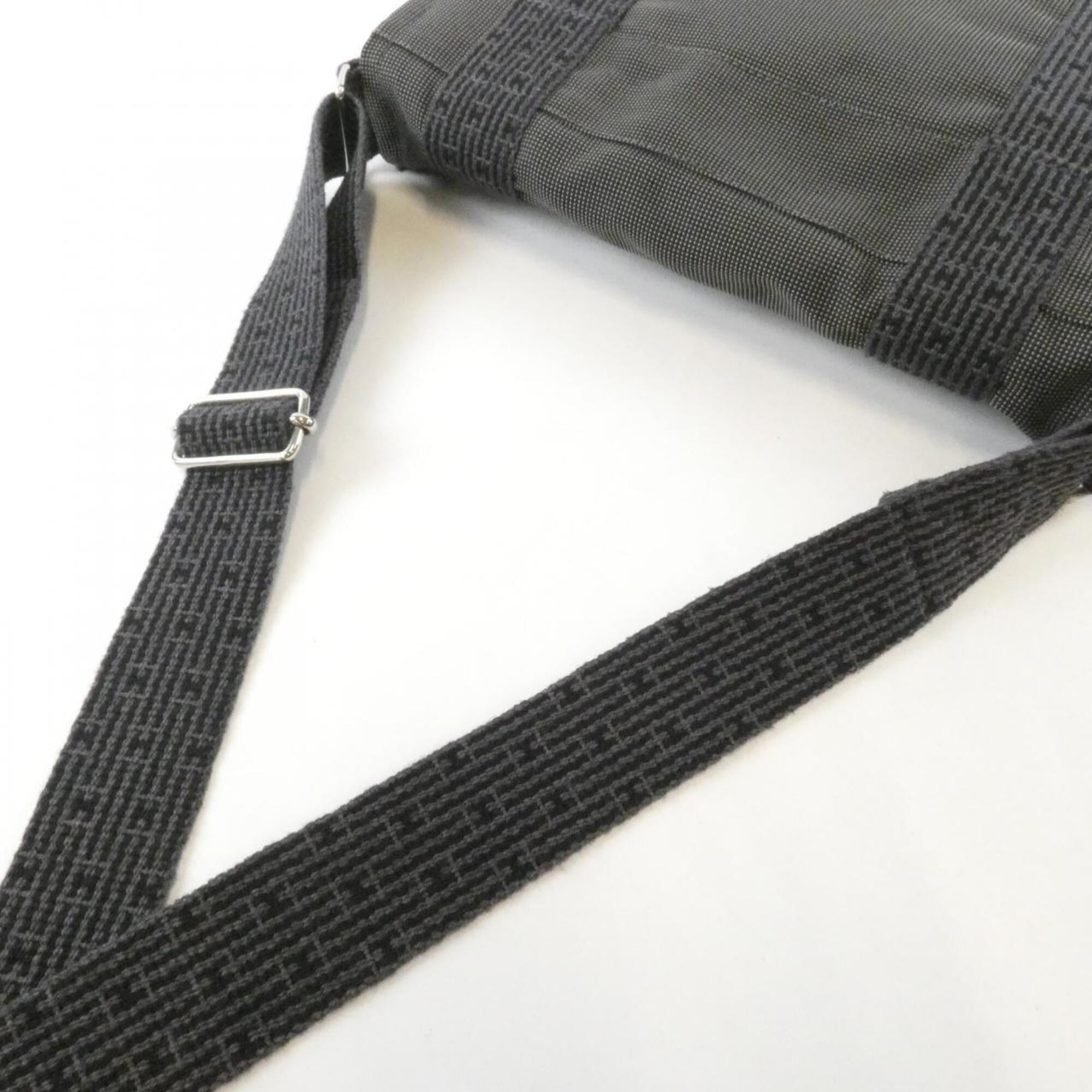 Hermes Her Line Black Canvas Shoulder Bag (Pre-Owned)