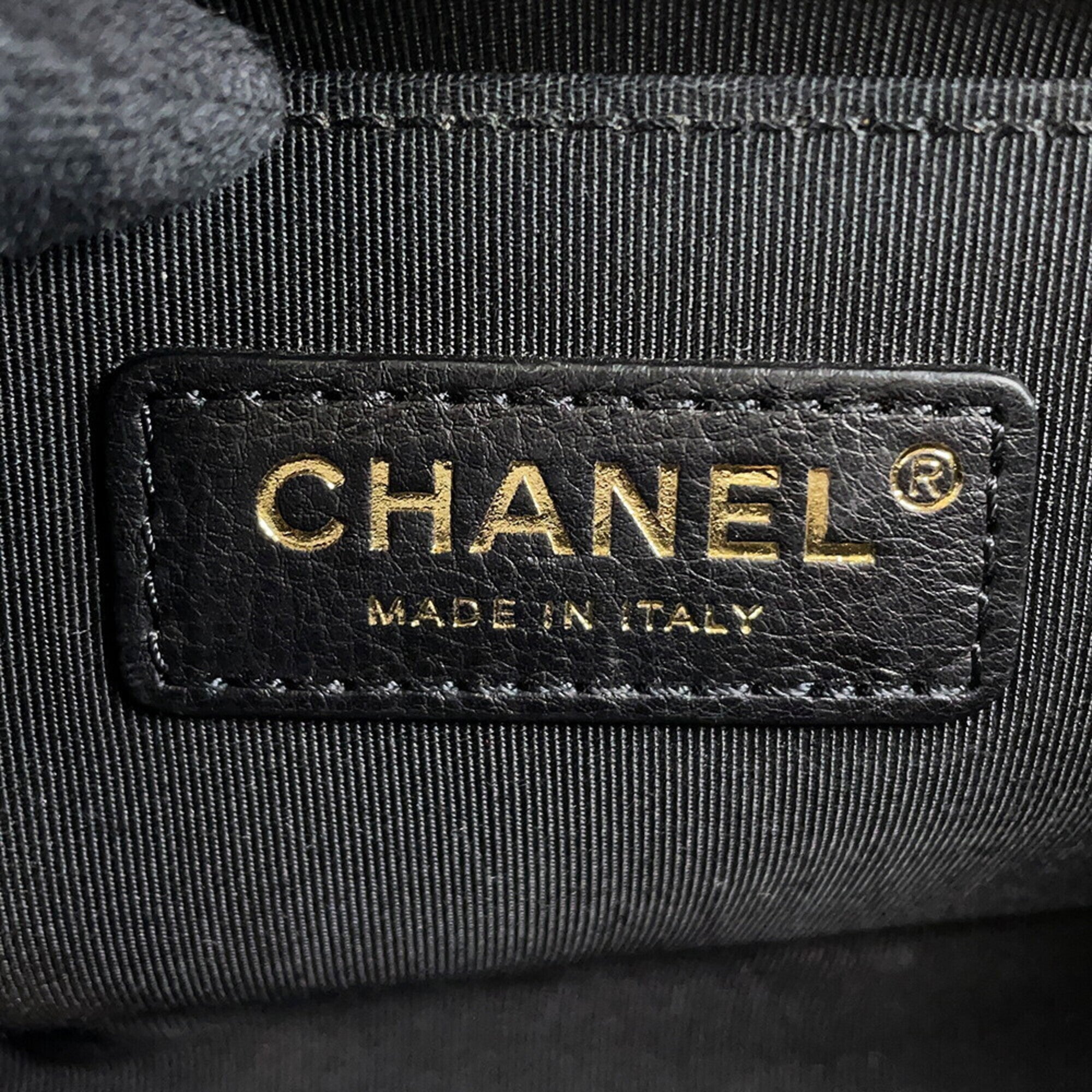 Chanel Matelasse Black Grained Calfskin Handbag Shoulder Bag (Pre-Owned)