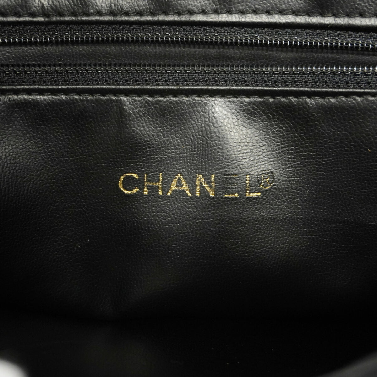 Chanel Black Grained Calfskin Tote Bag (Pre-Owned)