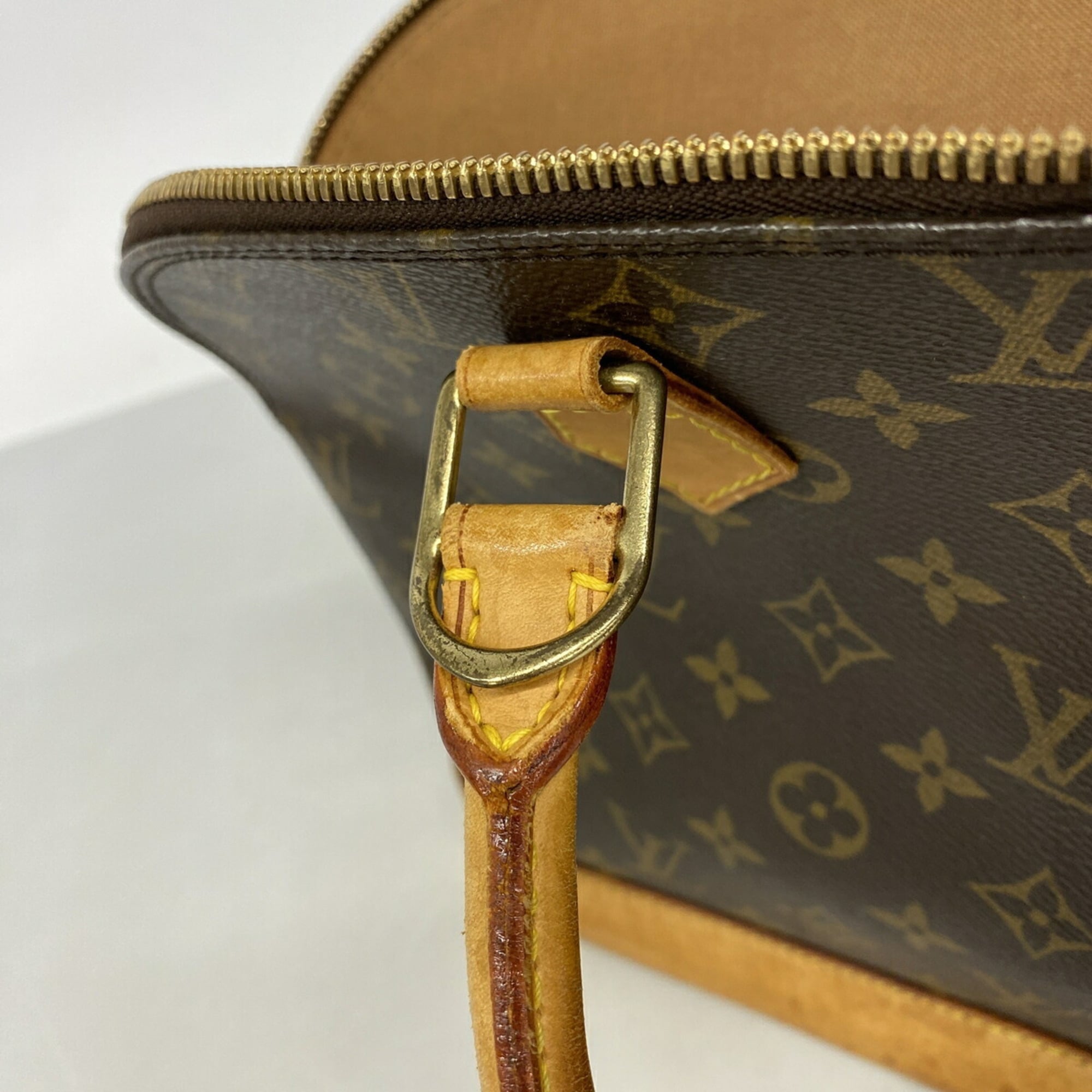 Louis Vuitton Brown Handbag (Pre-Owned)