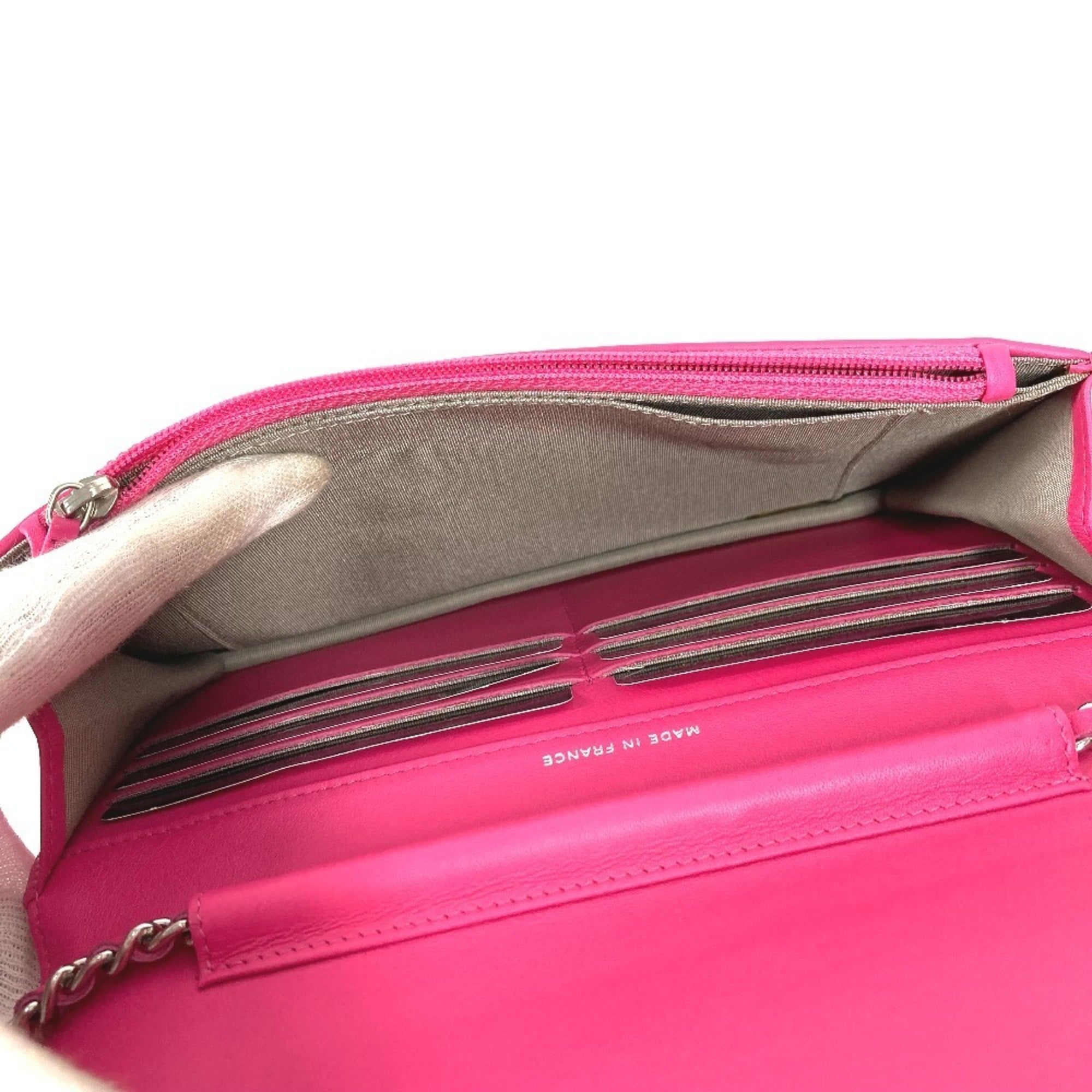 Chanel Pink Patent Leather Chain/Shoulder Wallet (Pre-Owned)