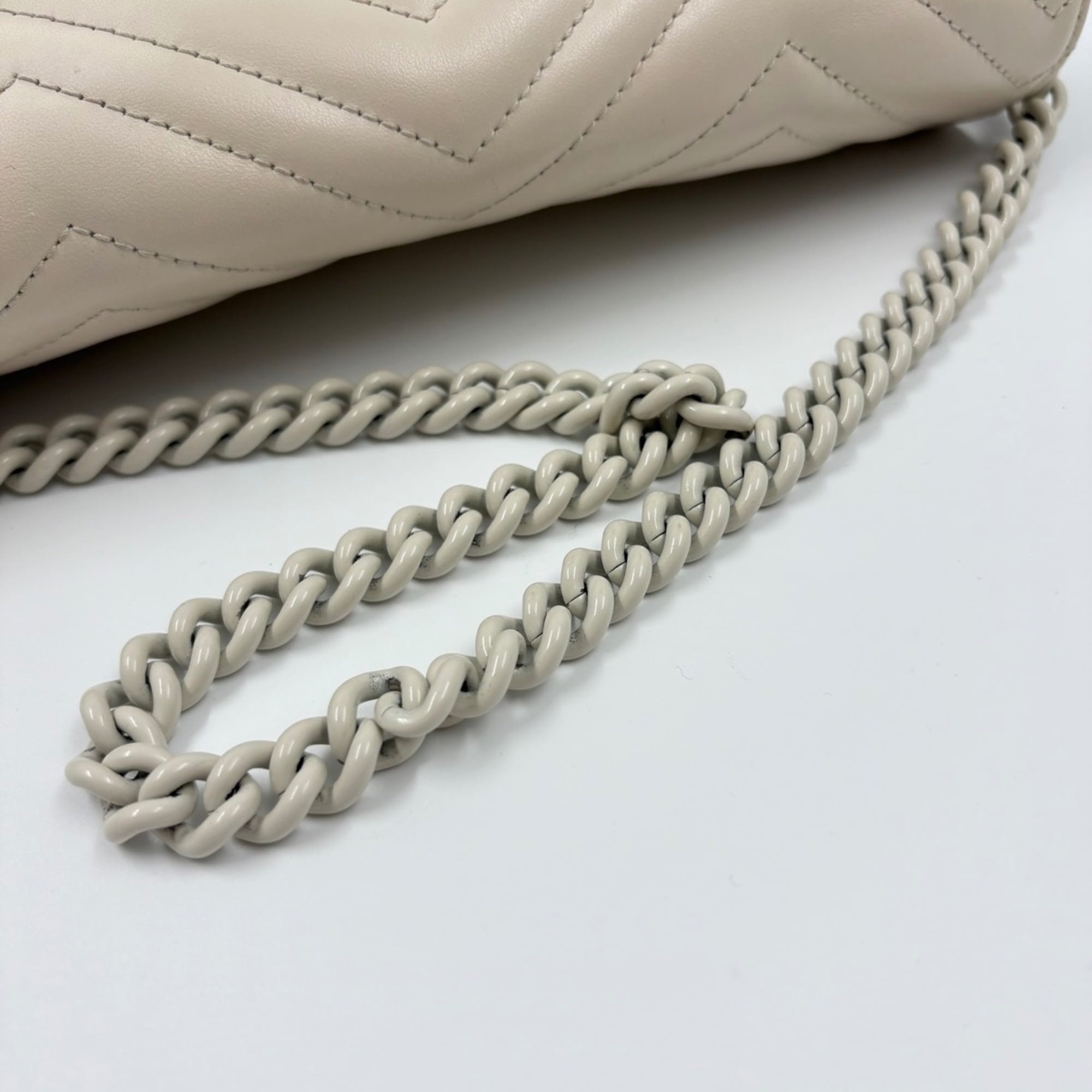 Gucci Gg Marmont Beige Shoulder Bag (Pre-Owned)