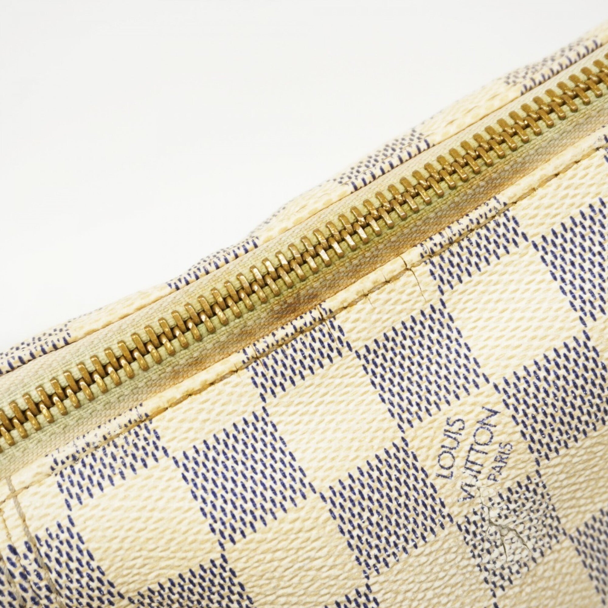 Louis Vuitton White Tote Bag (Pre-Owned)