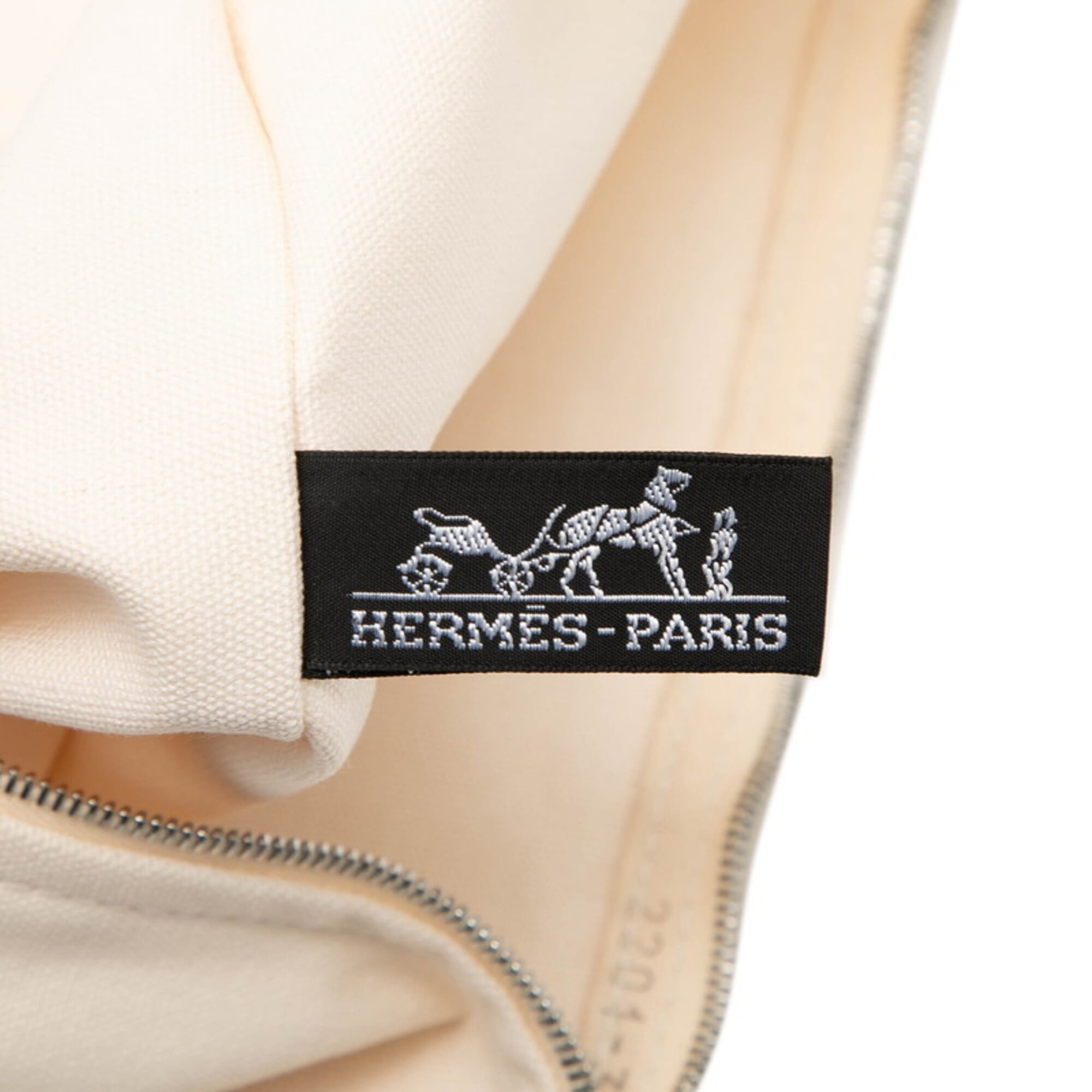 Hermes Ivory Cotton Handbag (Pre-Owned)