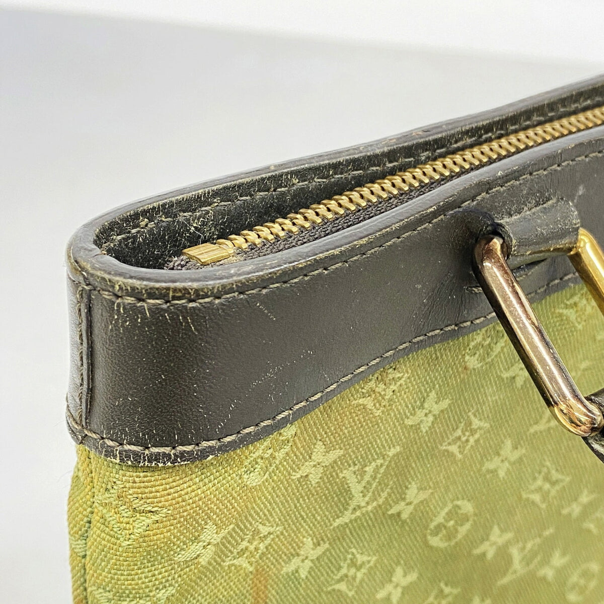 Louis Vuitton Tst Khaki Handbag (Pre-Owned)