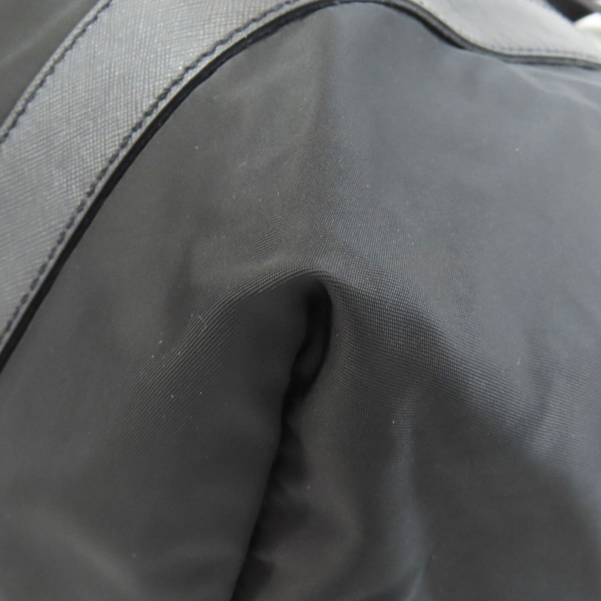 Prada Black Nylon Tote Bag (Pre-Owned)