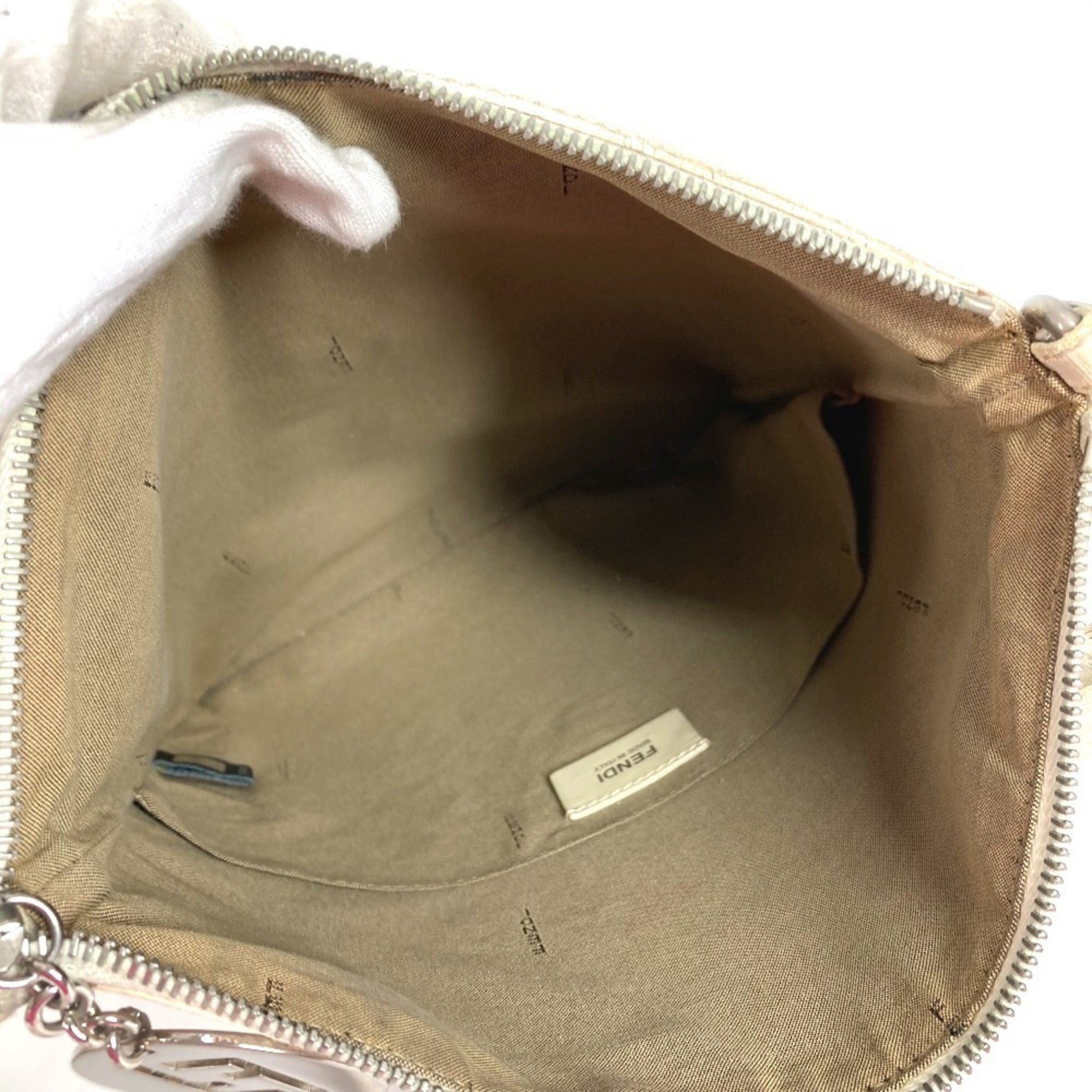 Fendi White Pvc Leather Pochette Shoulder Bag (Pre-Owned)