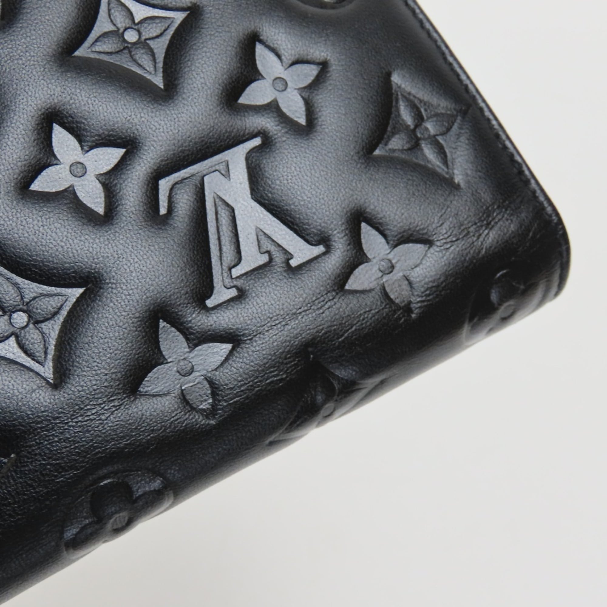 Louis Vuitton Black Noir Leather Coin Purse/Coin Case (Pre-Owned)