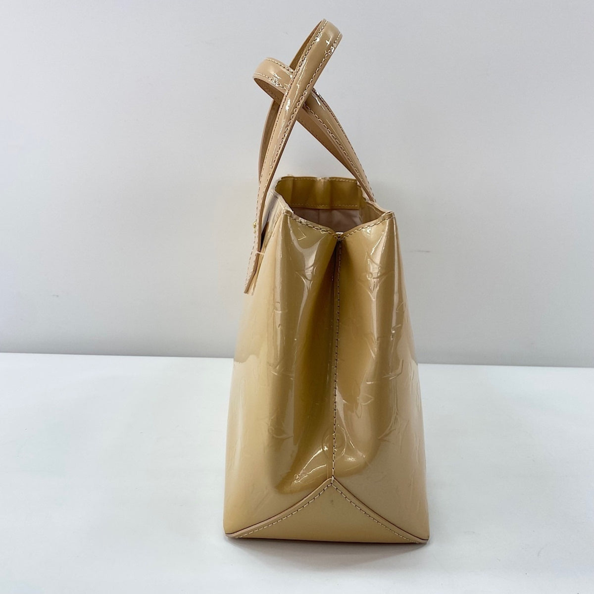 Louis Vuitton Beige Handbag (Pre-Owned)