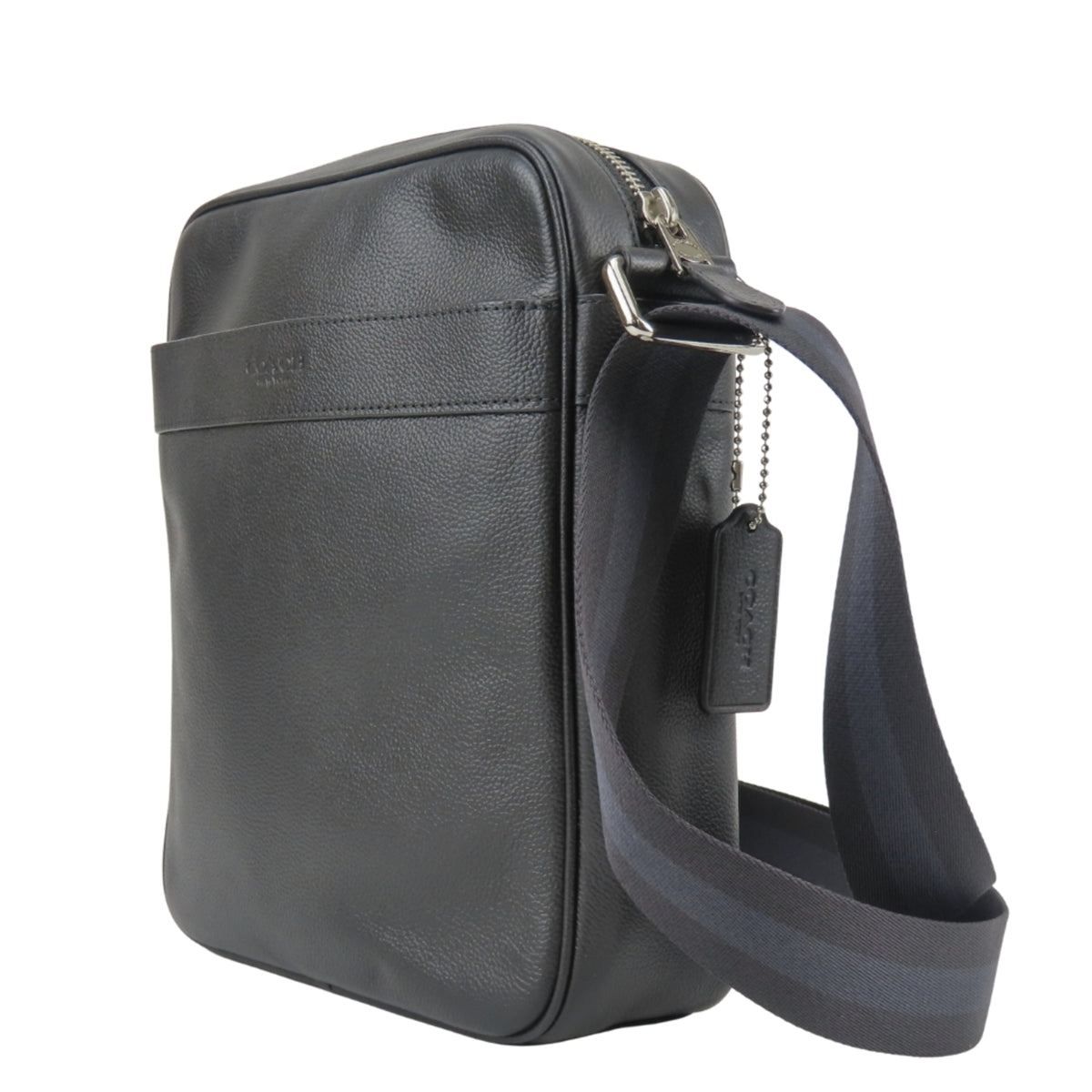 Coach Black Leather Shoulder Bag (Pre-Owned)