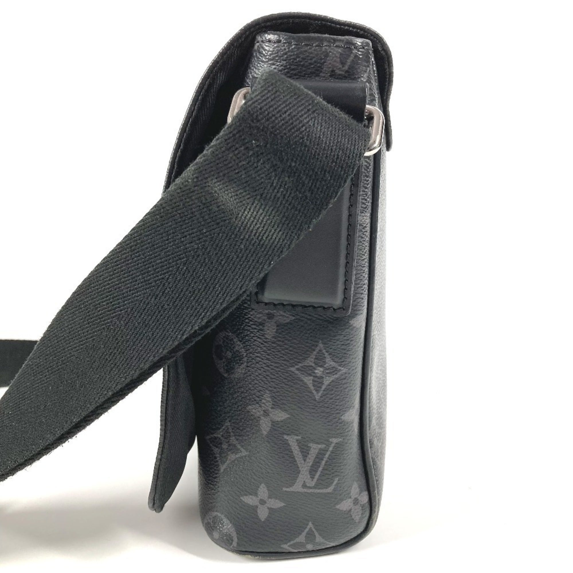 Louis Vuitton Monogram Eclipse Black Monogram Eclipse Messenger Bag Shoulder Bag (Pre-Owned)