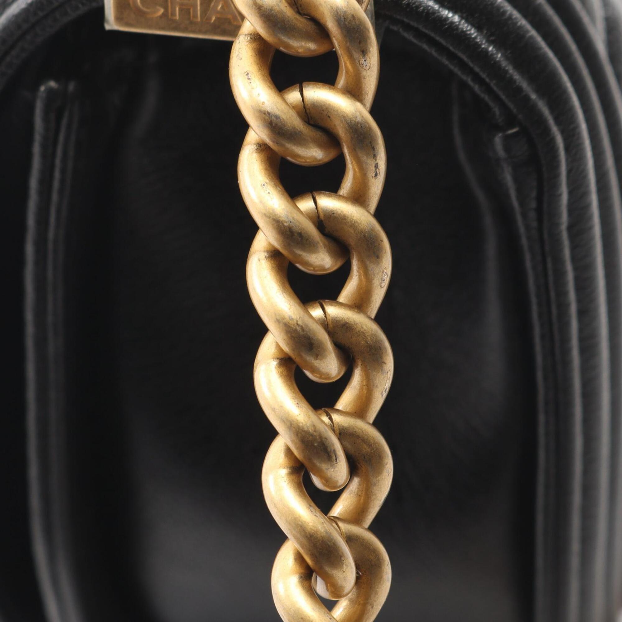Chanel Black Grained Calfskin Handbag Shoulder Bag (Pre-Owned)