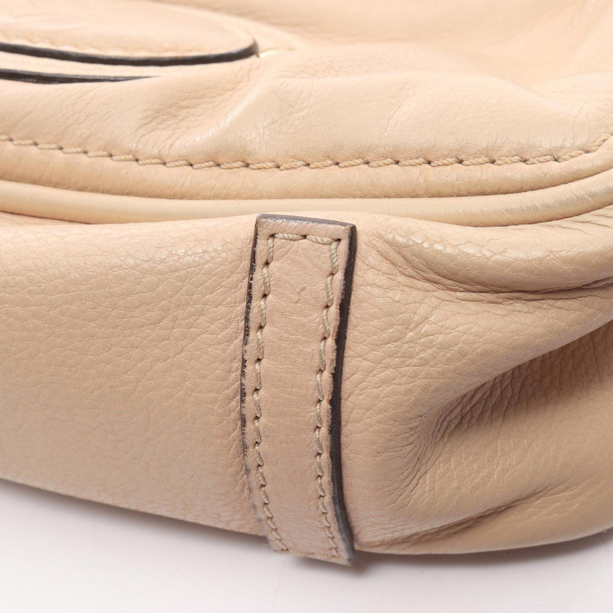 Loewe Beige Leather Handbag (Pre-Owned)