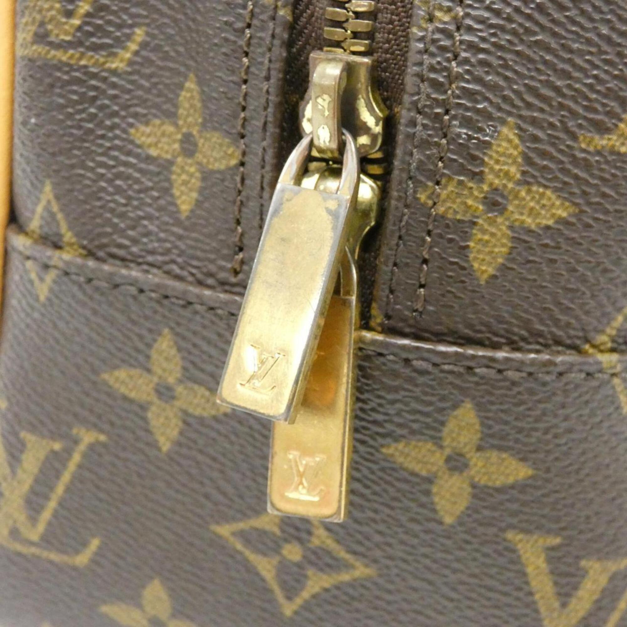 Louis Vuitton Marron Coated Canvas Shoulder Bag (Pre-Owned)