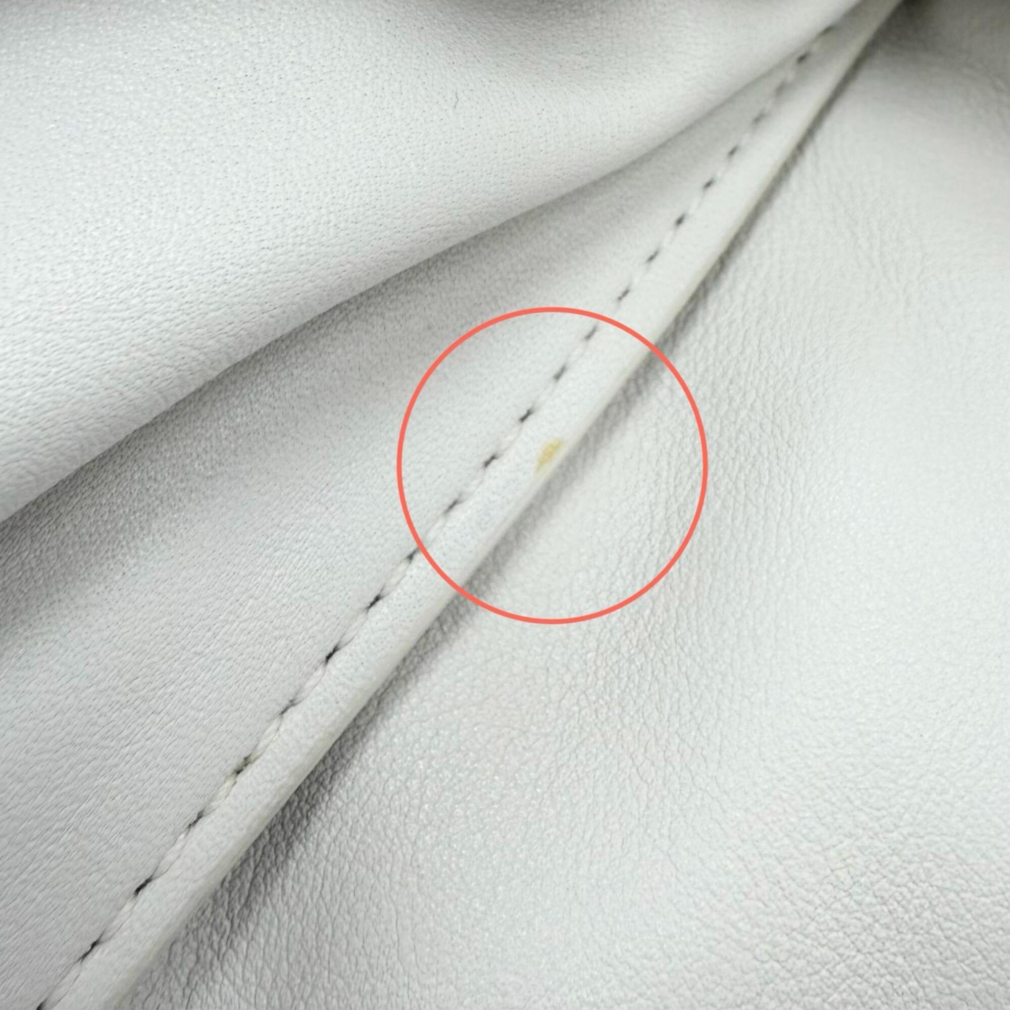 Bottega Veneta White Leather Handbag (Pre-Owned)
