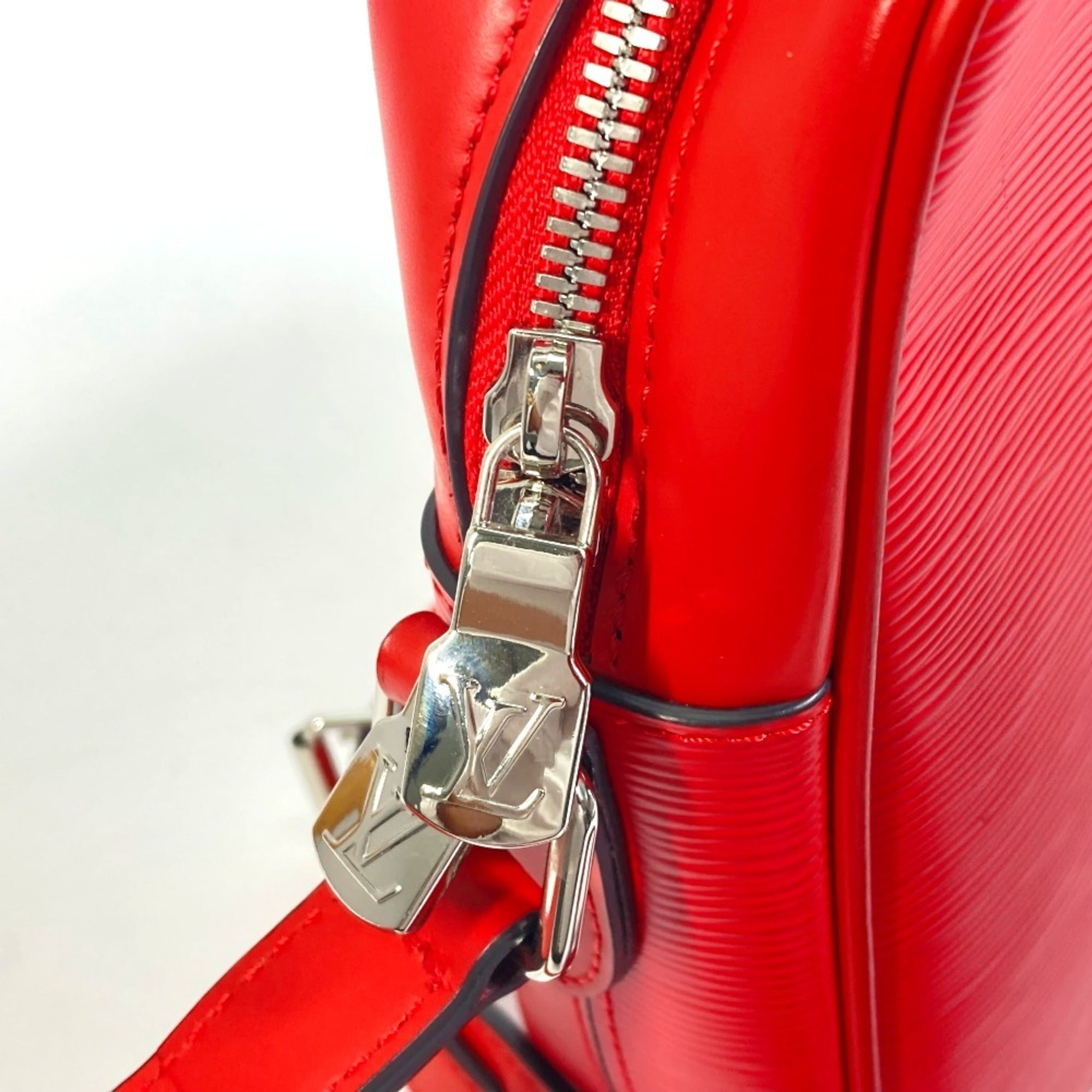 Louis Vuitton Epi Red Color Shoulder Bag (Pre-Owned)