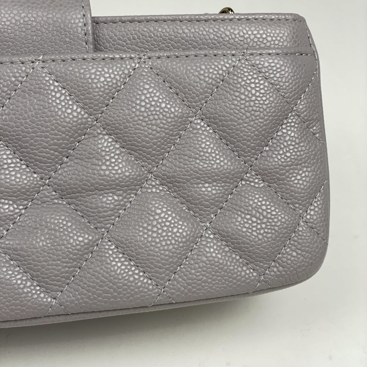 Chanel Matelasse Gray Grained Calfskin Shoulder Bag (Pre-Owned)