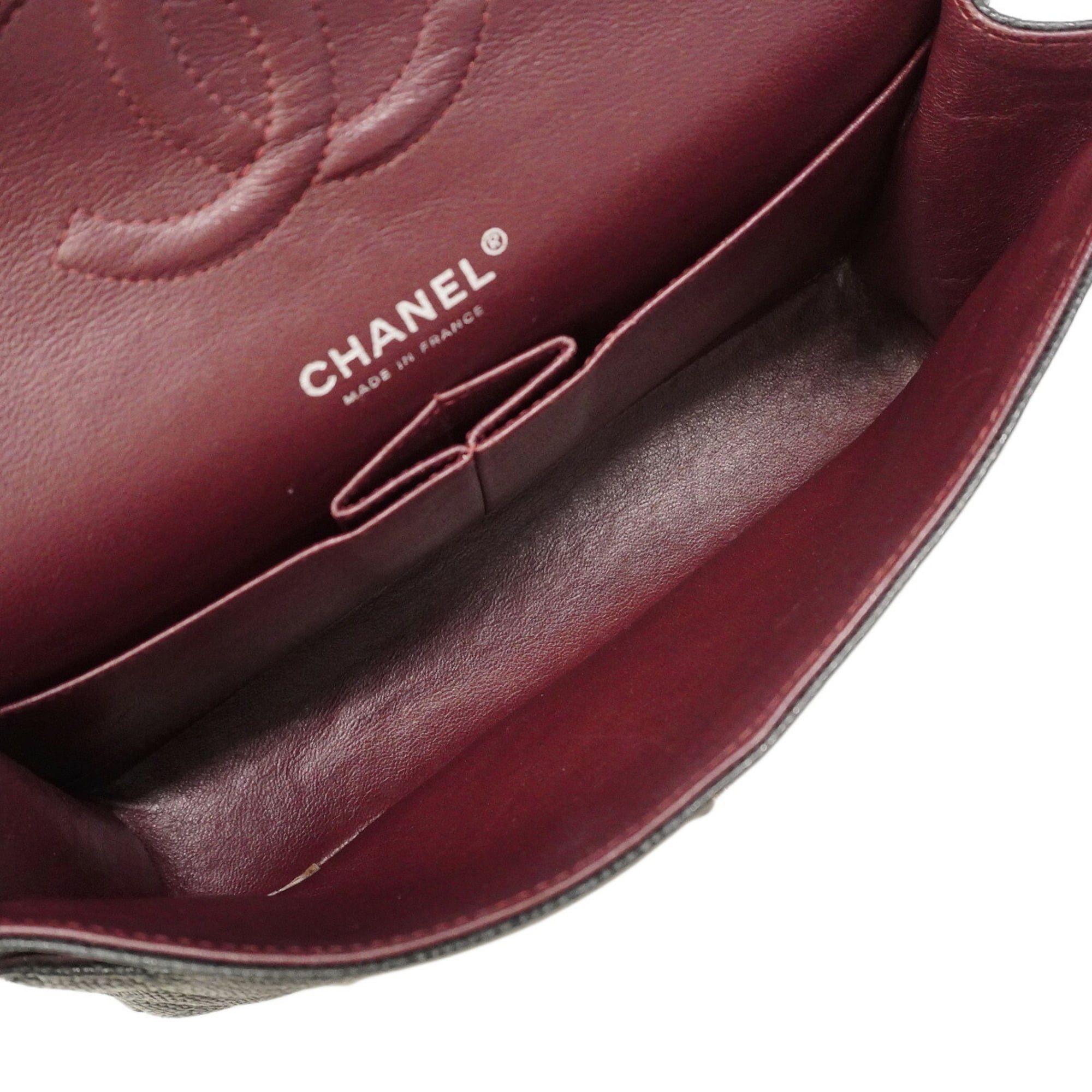 Chanel Black Grained Calfskin Shoulder Bag (Pre-Owned)