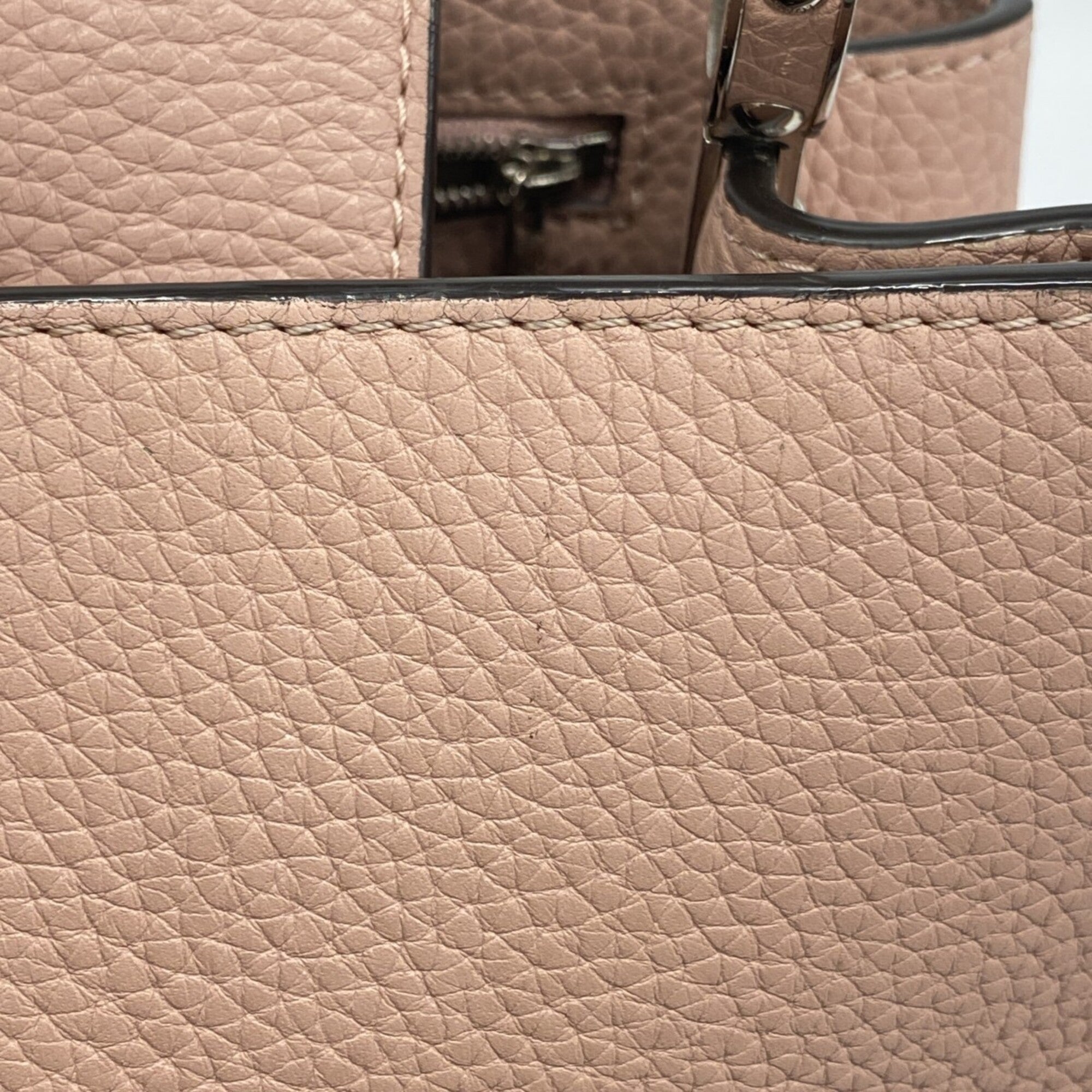 Louis Vuitton Magnolia Handbag (Pre-Owned)